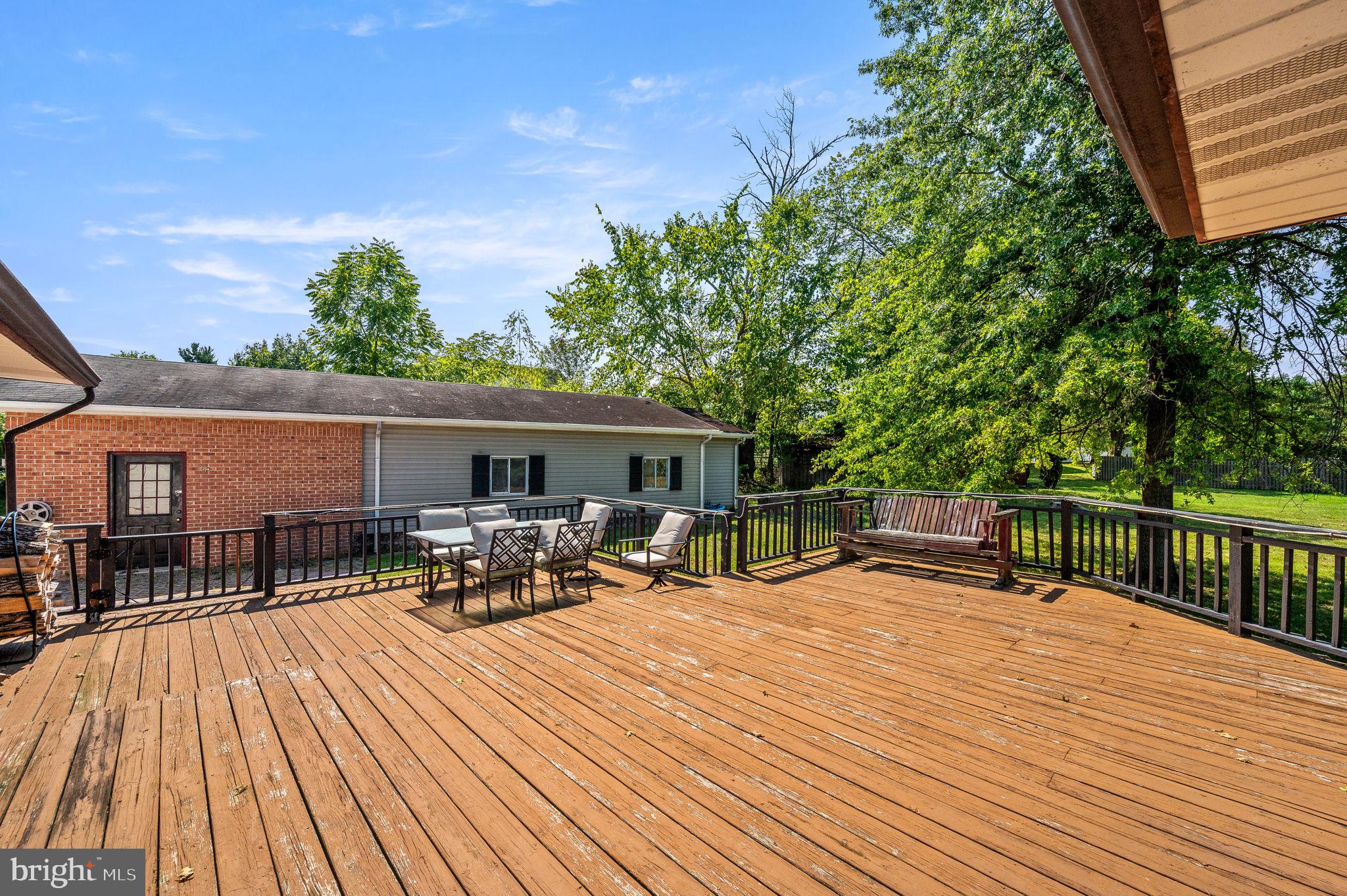 LANDES FARM ESTATE - Residential