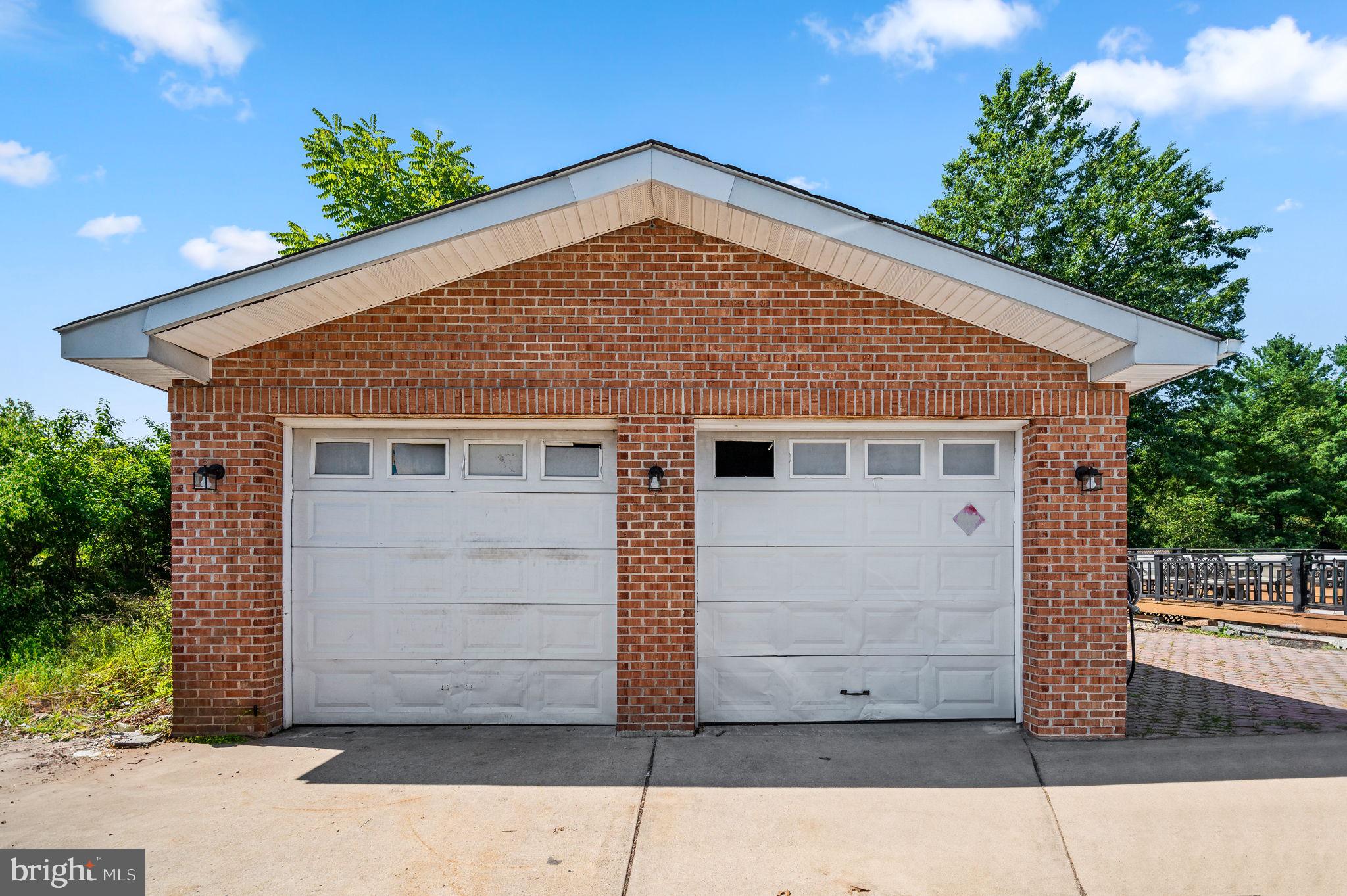 LANDES FARM ESTATE - Residential