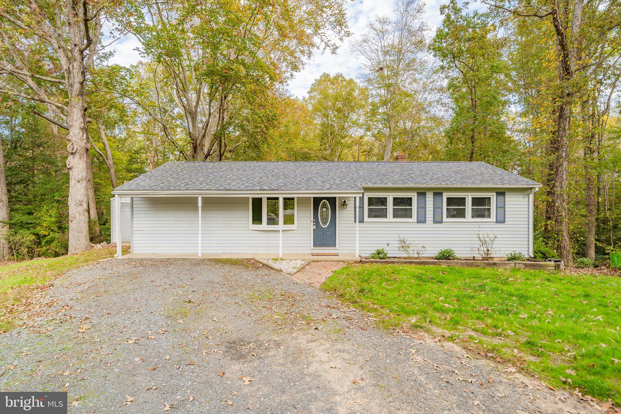 FENWICK MANOR - Residential Lease