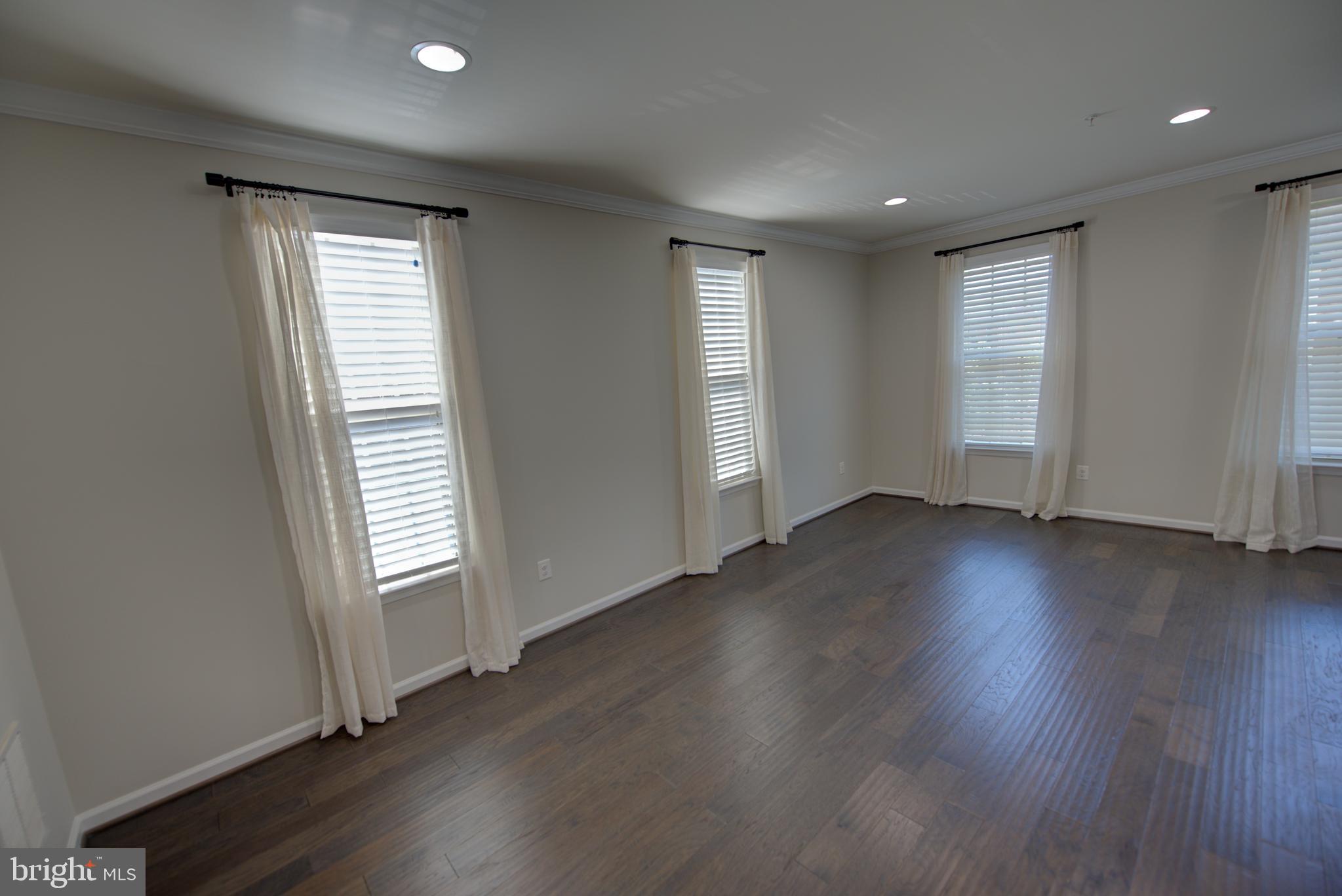 O'DONNELL SQUARE - Residential