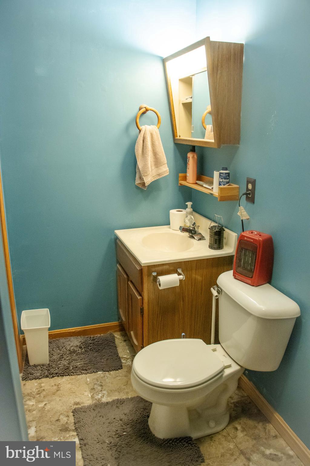 ROMNEY FRUIT RANCHES - Residential