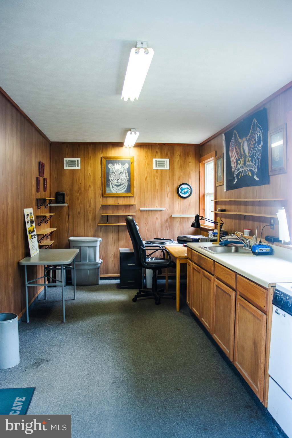 ROMNEY FRUIT RANCHES - Residential