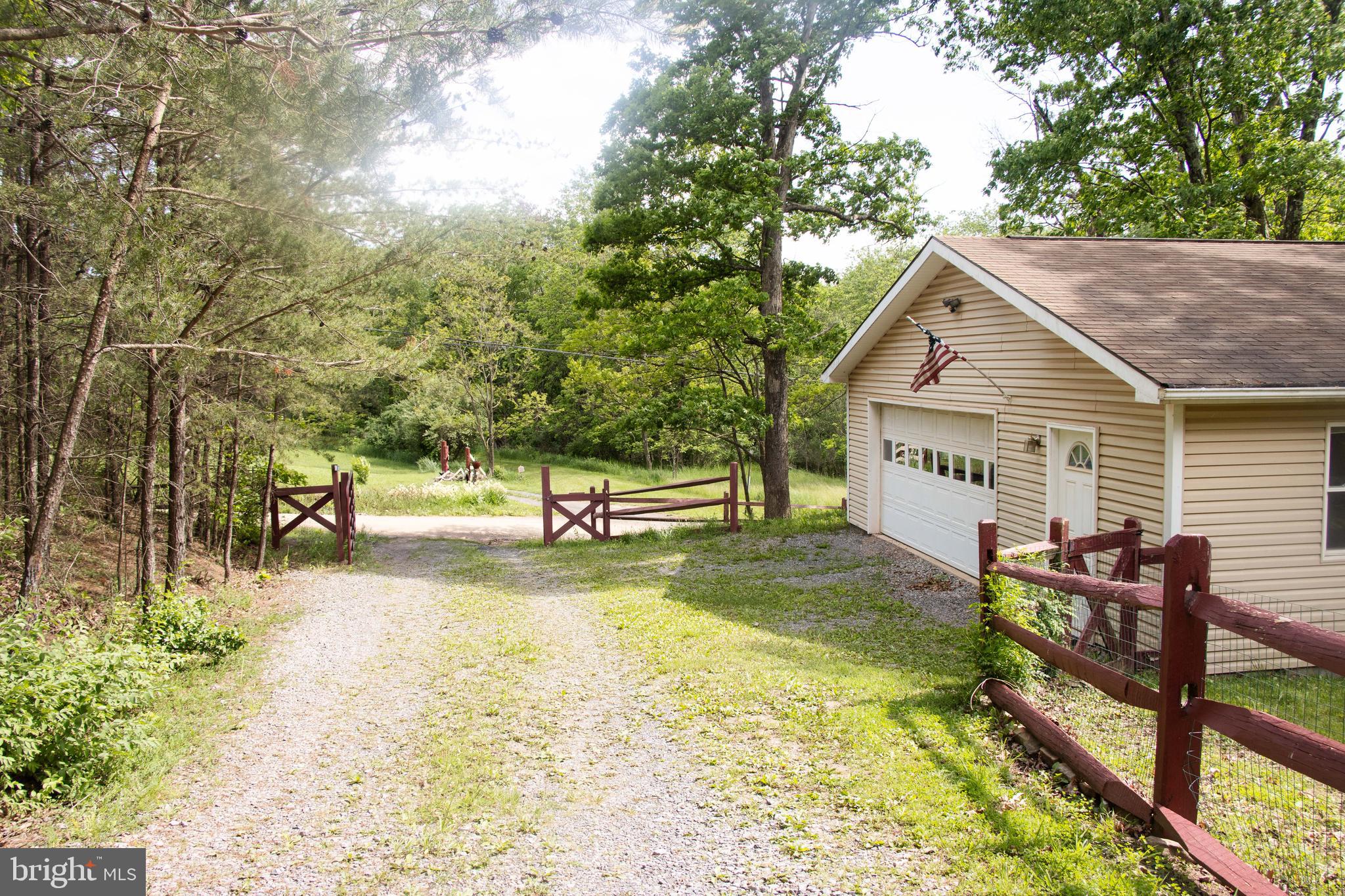 ROMNEY FRUIT RANCHES - Residential