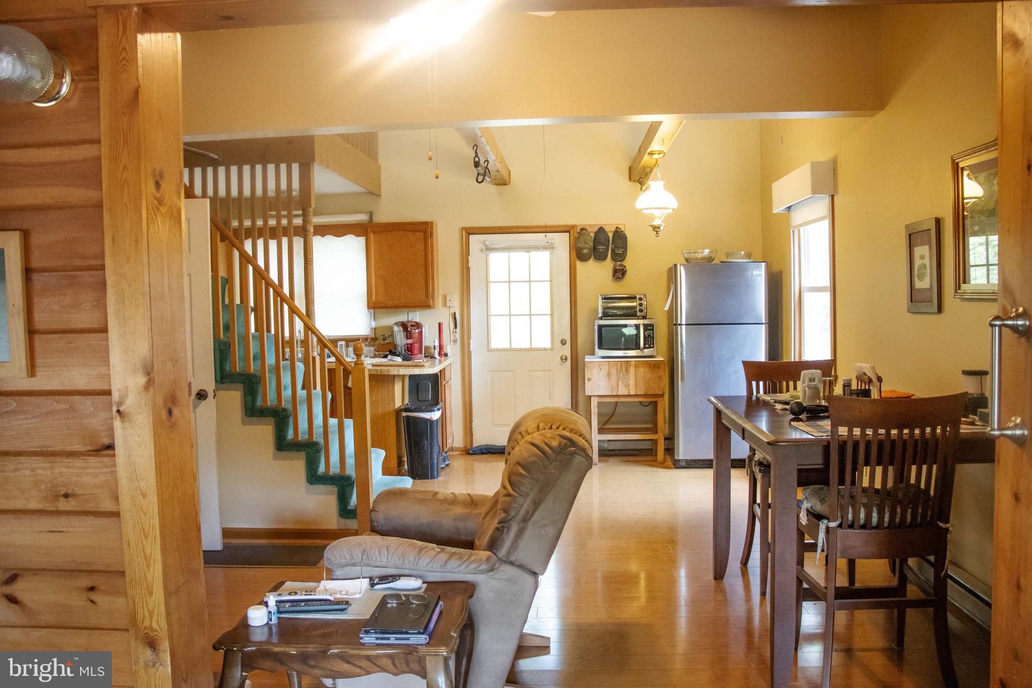 ROMNEY FRUIT RANCHES - Residential