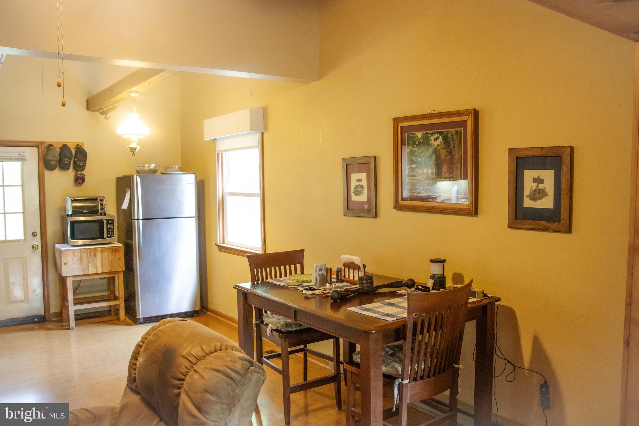 ROMNEY FRUIT RANCHES - Residential