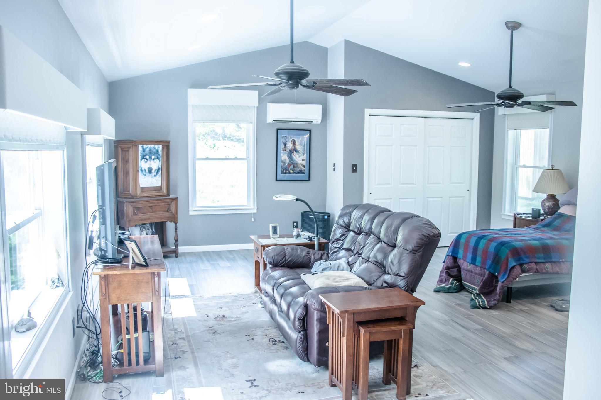 ROMNEY FRUIT RANCHES - Residential