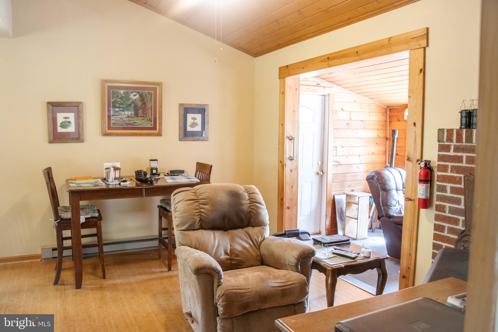 ROMNEY FRUIT RANCHES - Residential