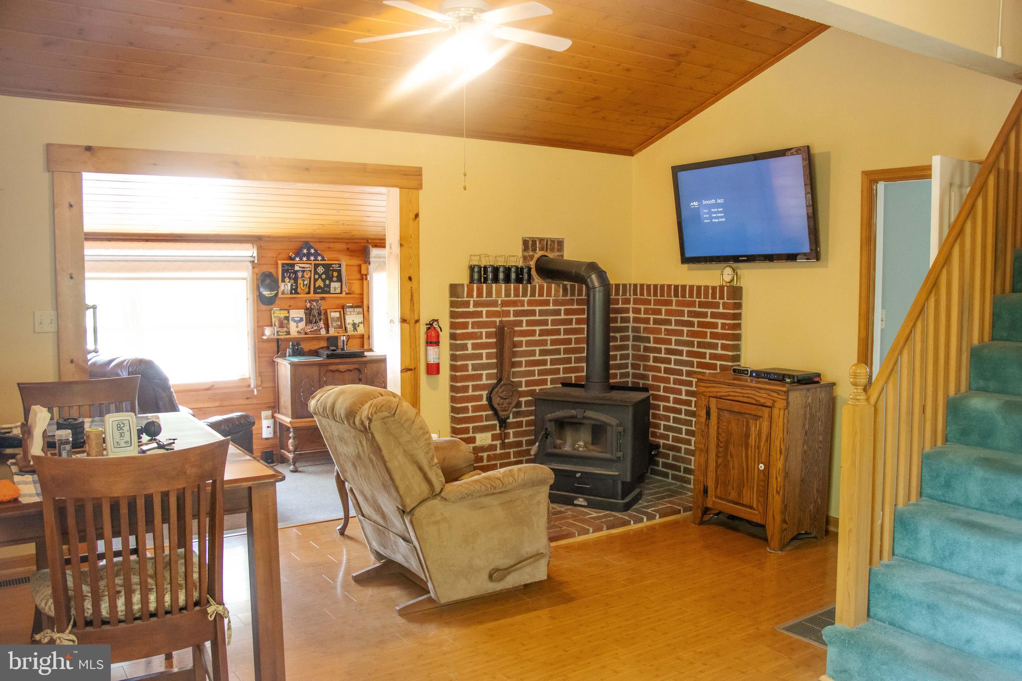 ROMNEY FRUIT RANCHES - Residential