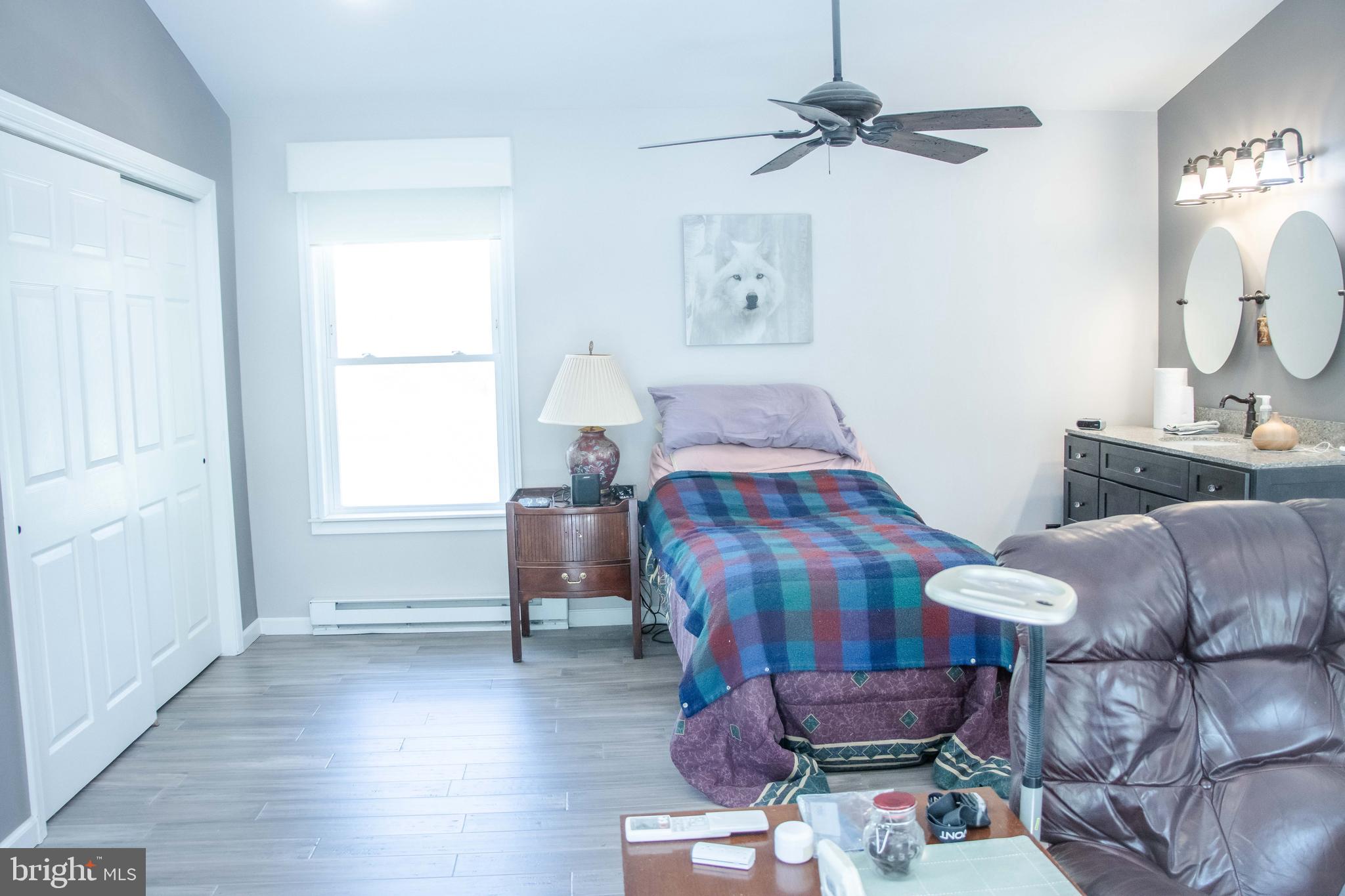 ROMNEY FRUIT RANCHES - Residential