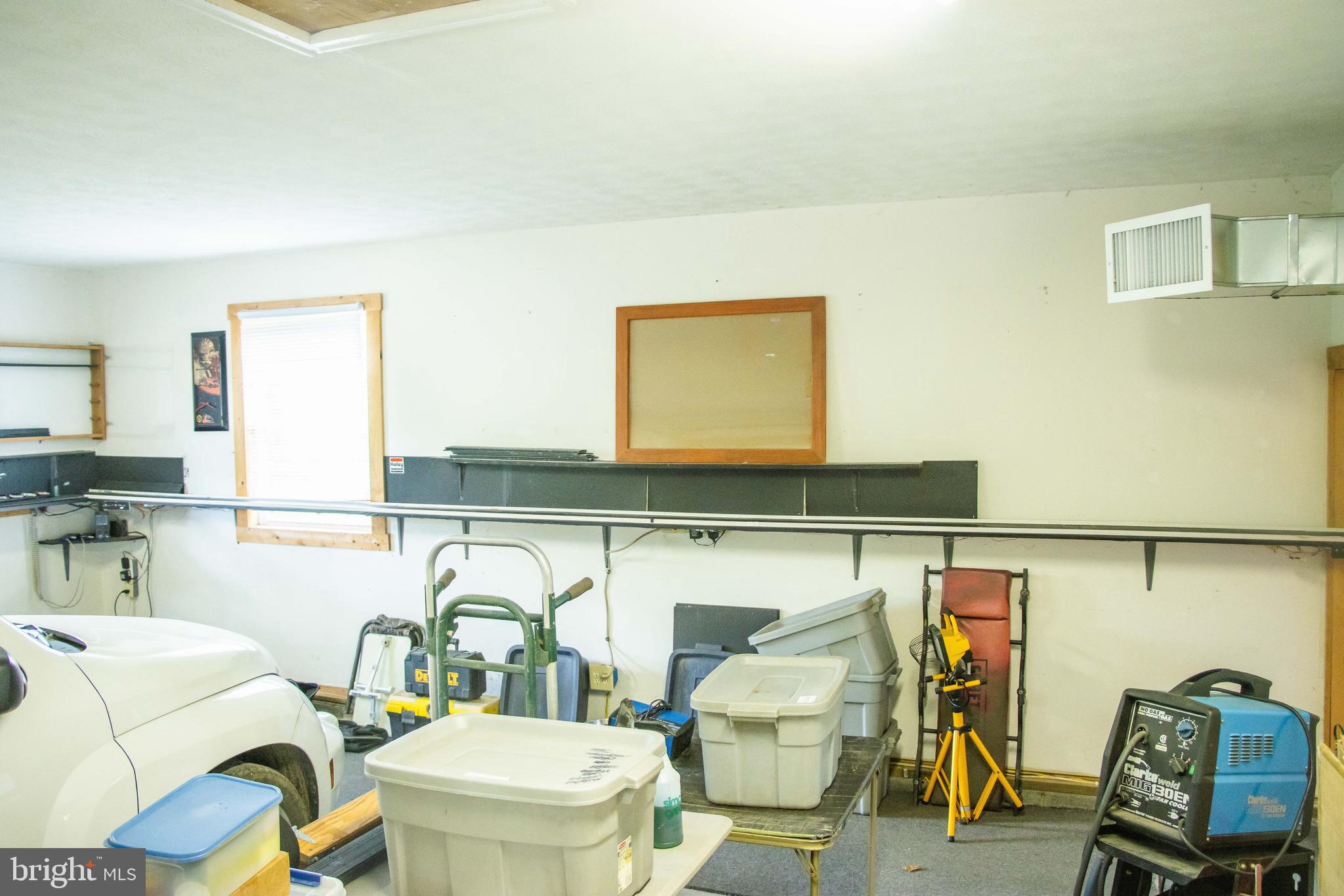 ROMNEY FRUIT RANCHES - Residential