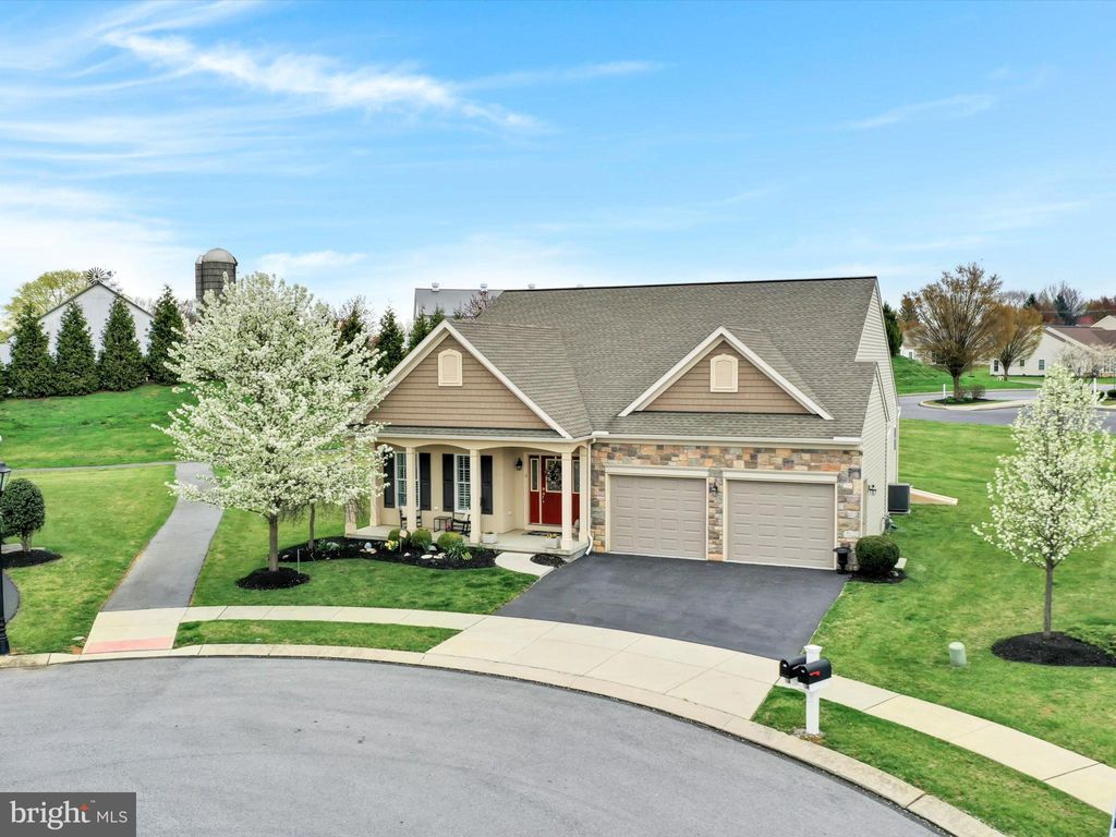 Photo of 13 WILDFLOWER CT, GORDONVILLE, PA 17529 (MLS # PALA2032460)