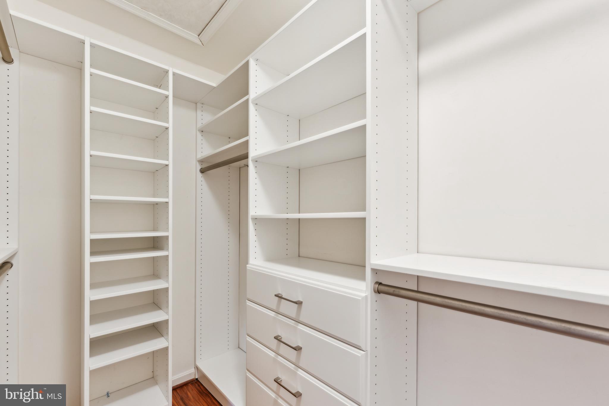 LINCOLN TERRACE - Residential Lease