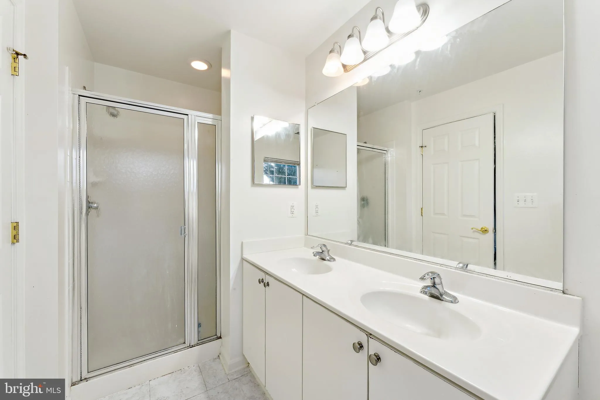 Rockville, Maryland 20850, United States, 3 Bedrooms Bedrooms, ,3 BathroomsBathrooms,Residential,Coming Soon,693