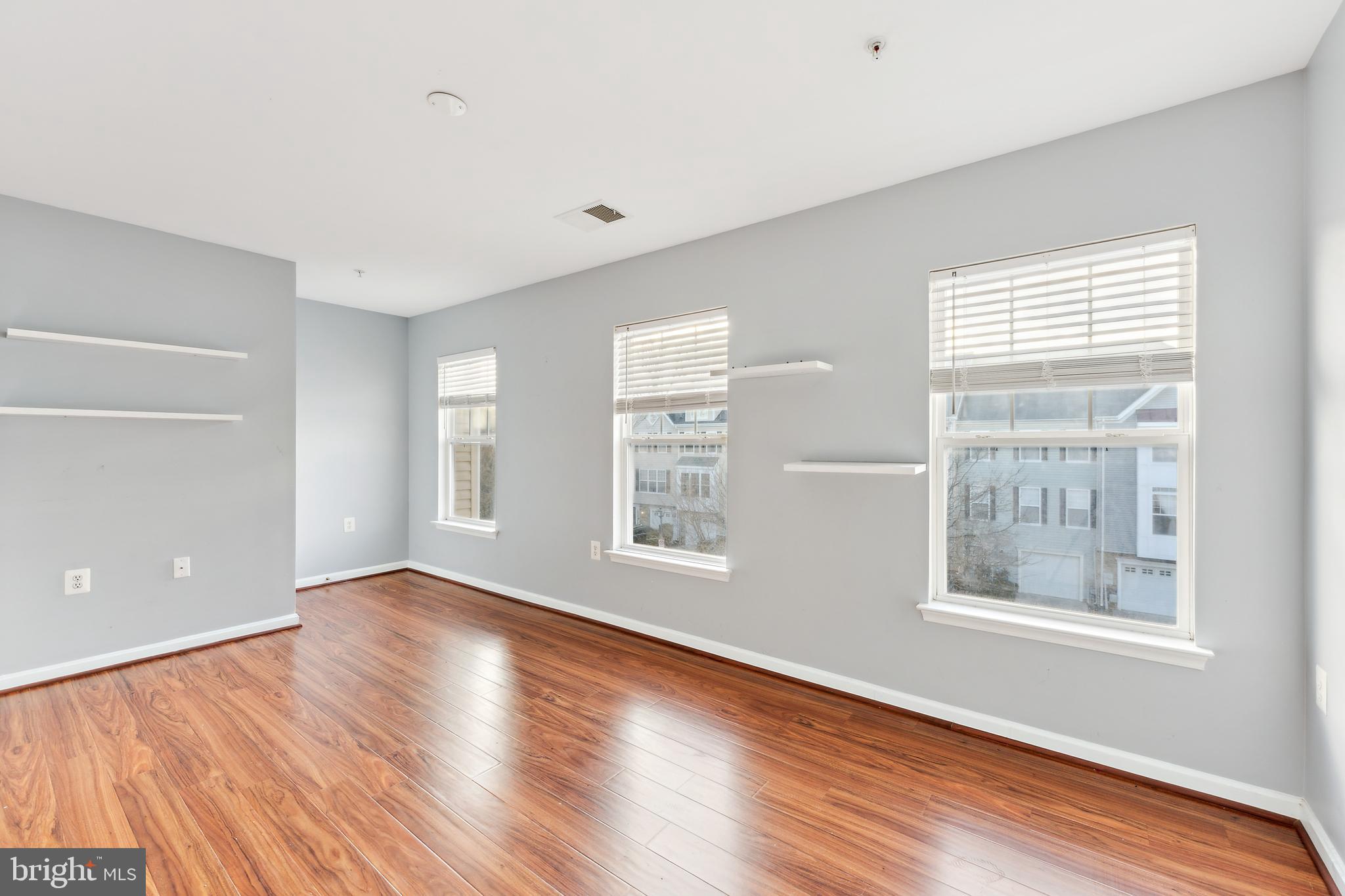 LINCOLN TERRACE - Residential Lease