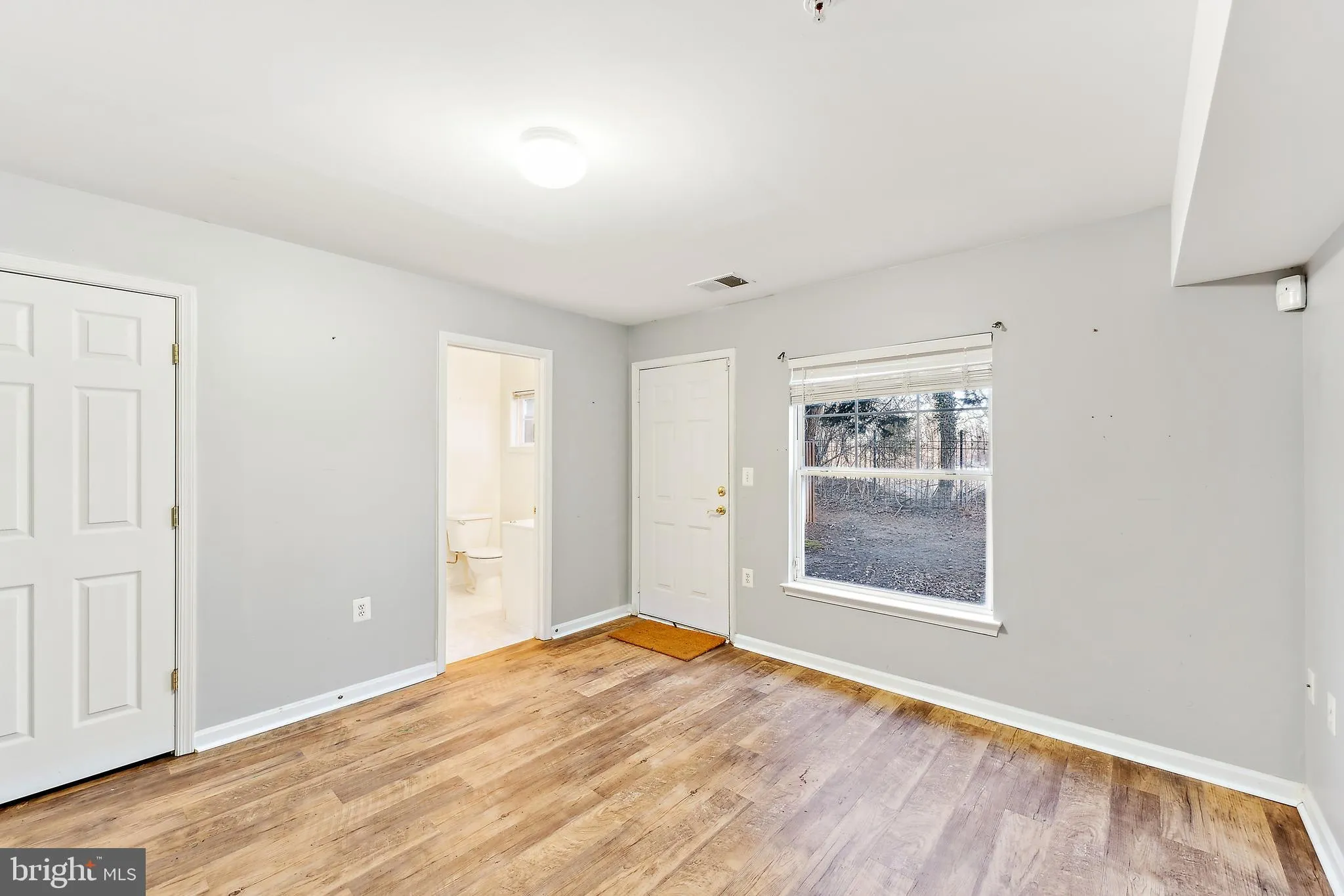 Rockville, Maryland 20850, United States, 3 Bedrooms Bedrooms, ,3 BathroomsBathrooms,Residential,Coming Soon,693