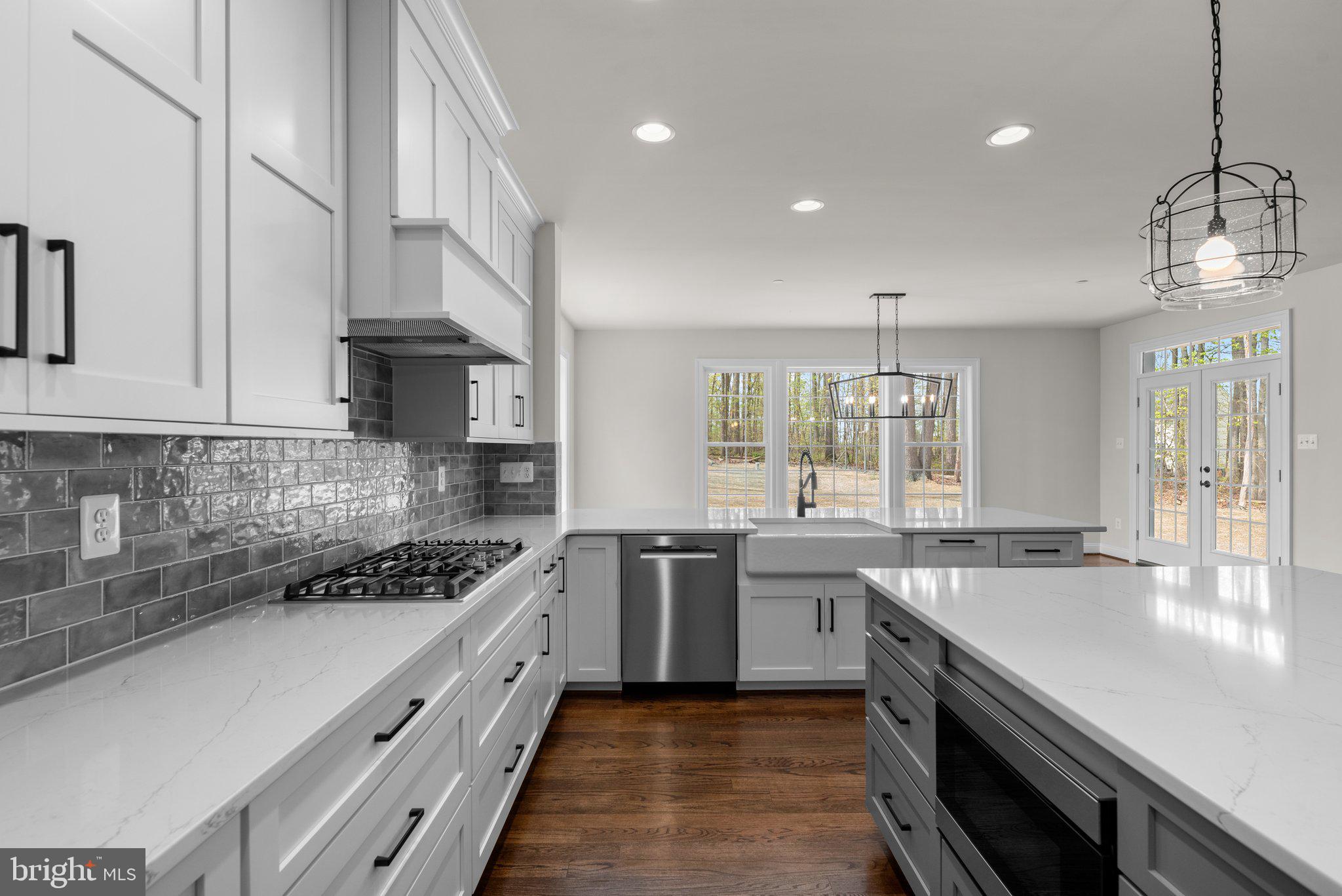 NOB HILL - Residential