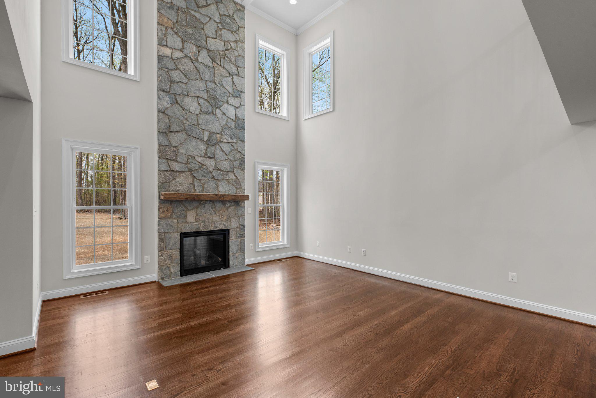 NOB HILL - Residential