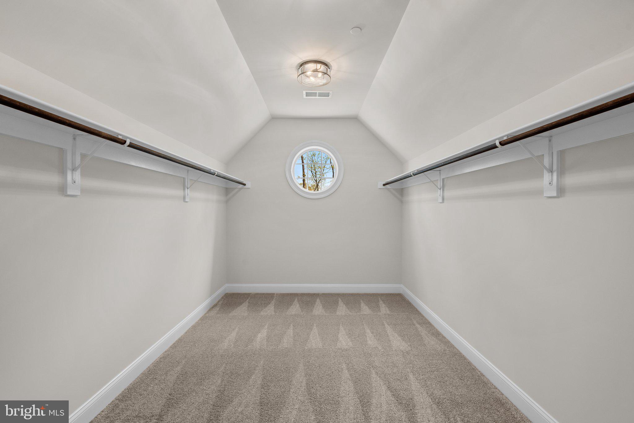 NOB HILL - Residential