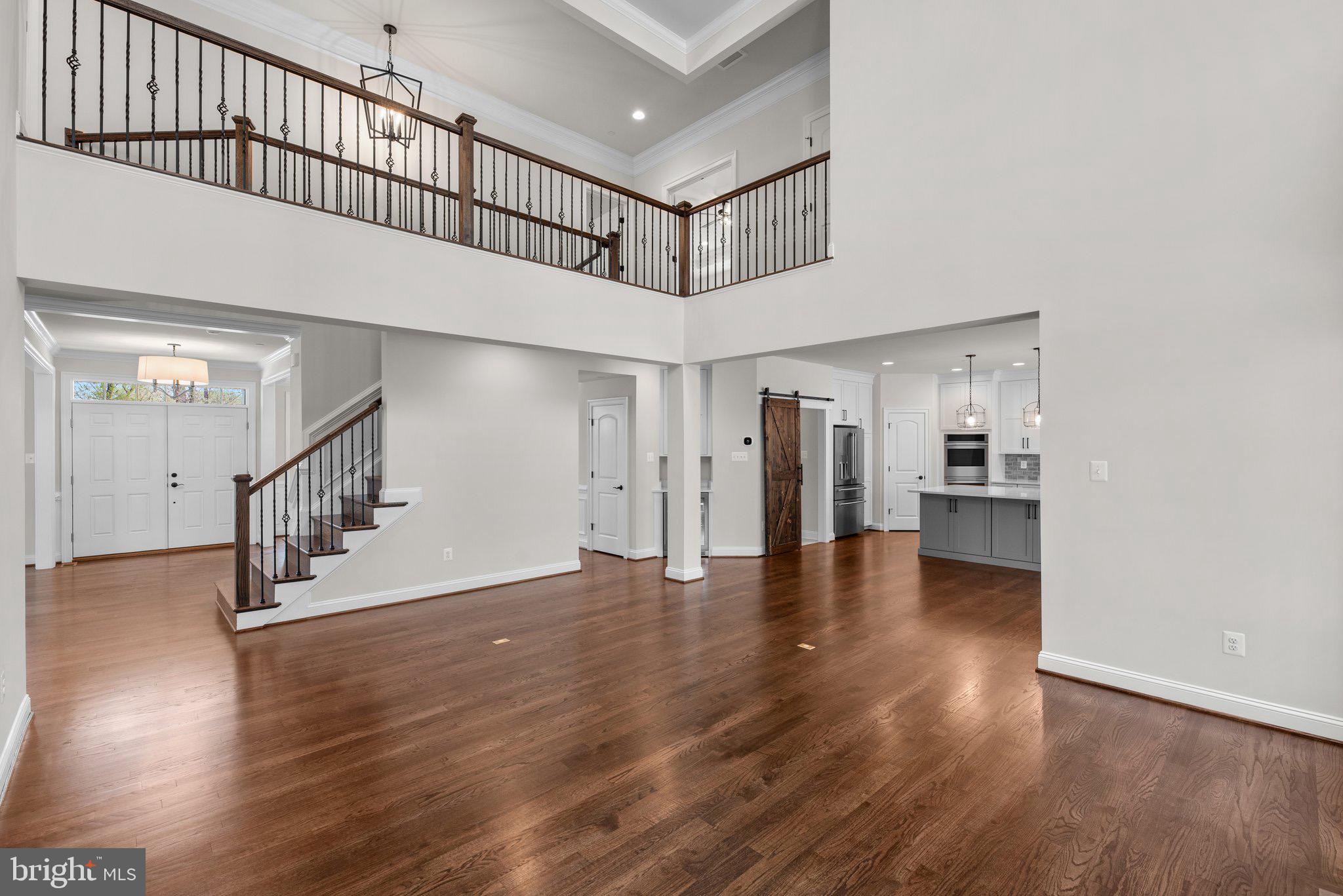 NOB HILL - Residential