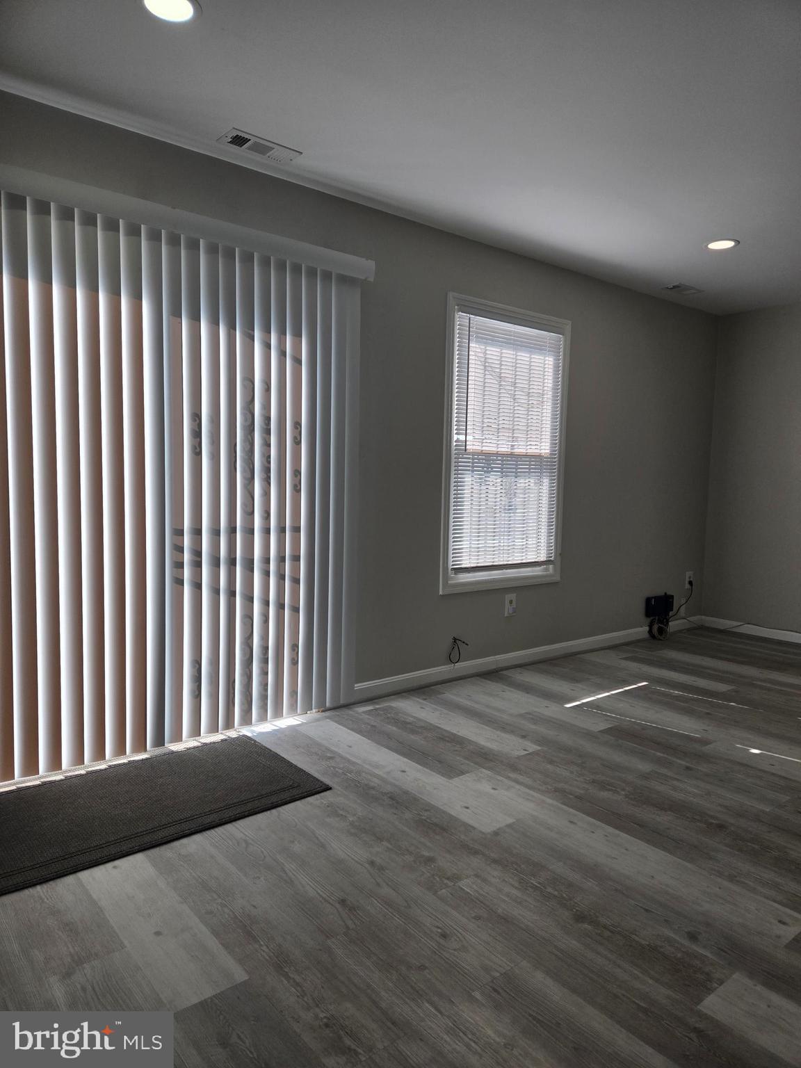 PARKWAY SQUARE PLAT ONE - Residential