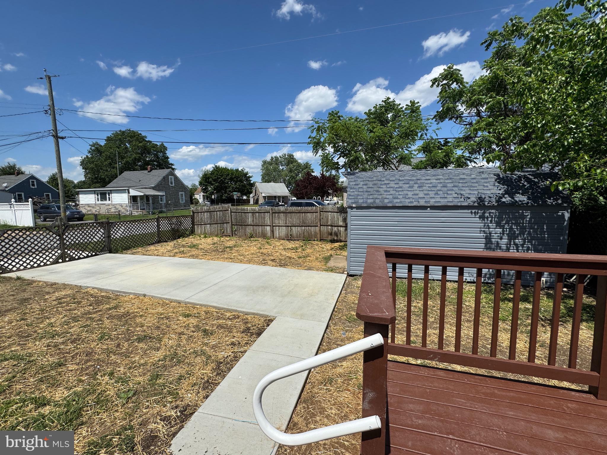 EASTERN TERRACE - Residential