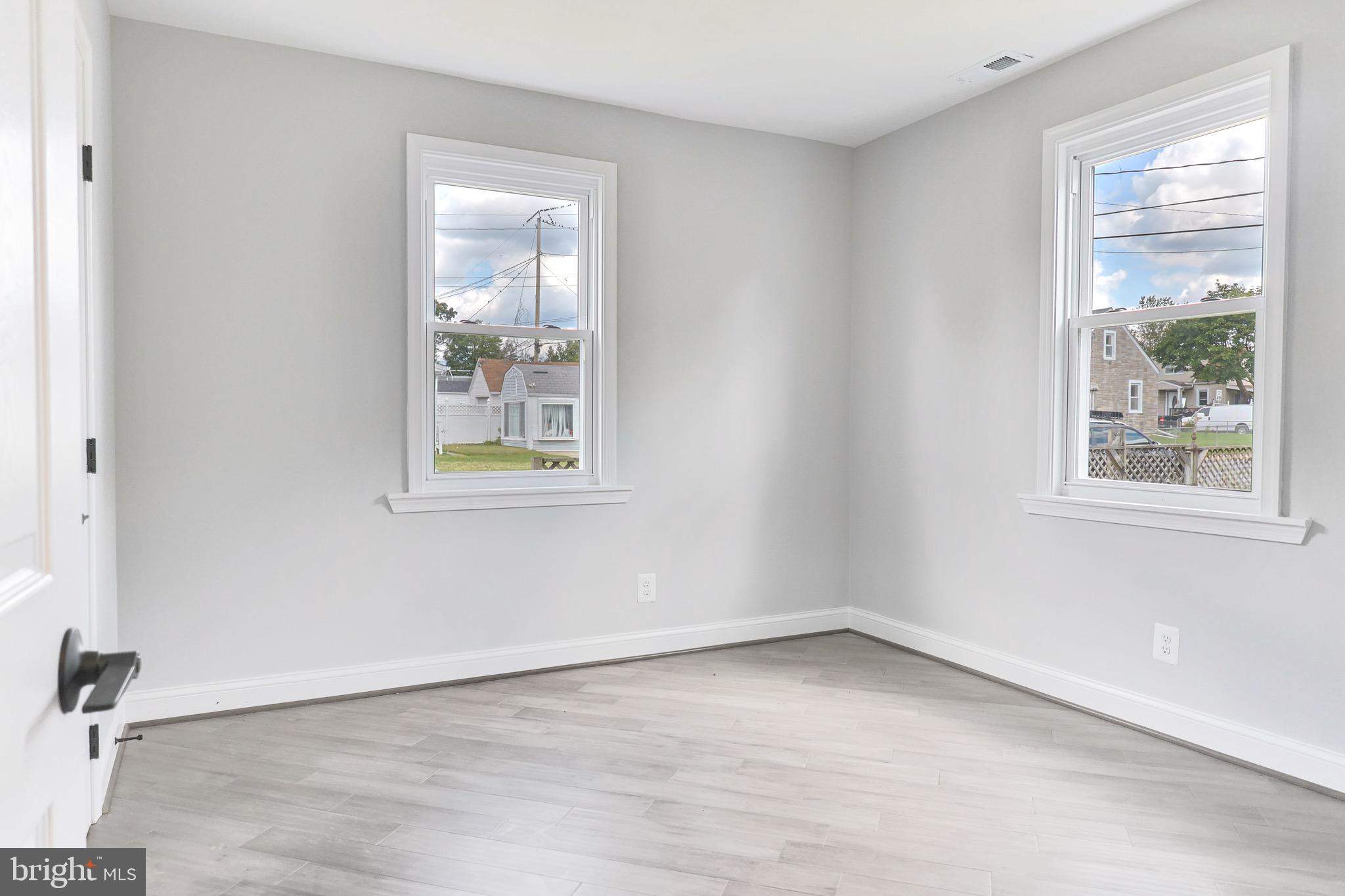 EASTERN TERRACE - Residential