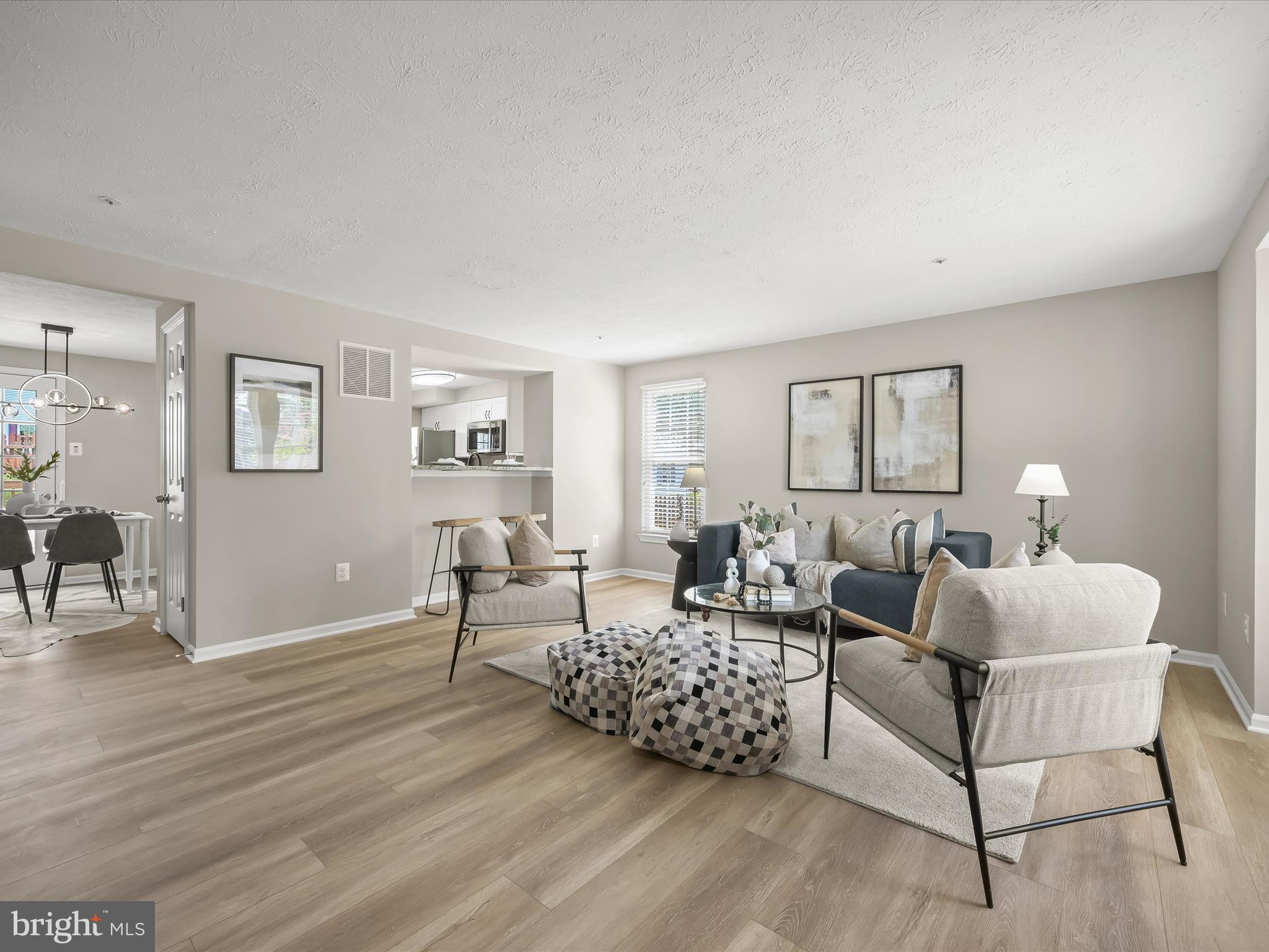 831 CINNAMON COURT