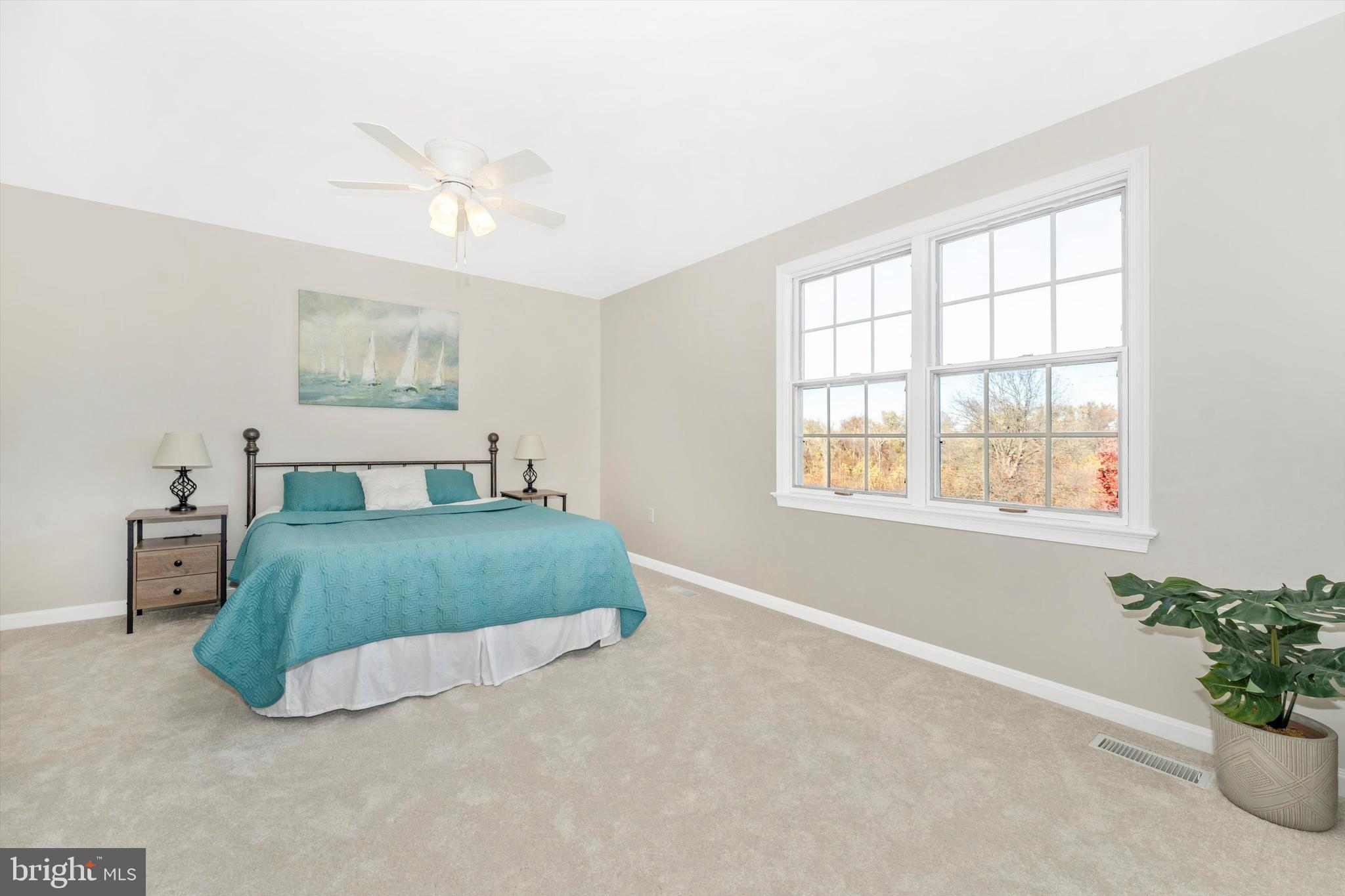 WATERSIDE - Residential