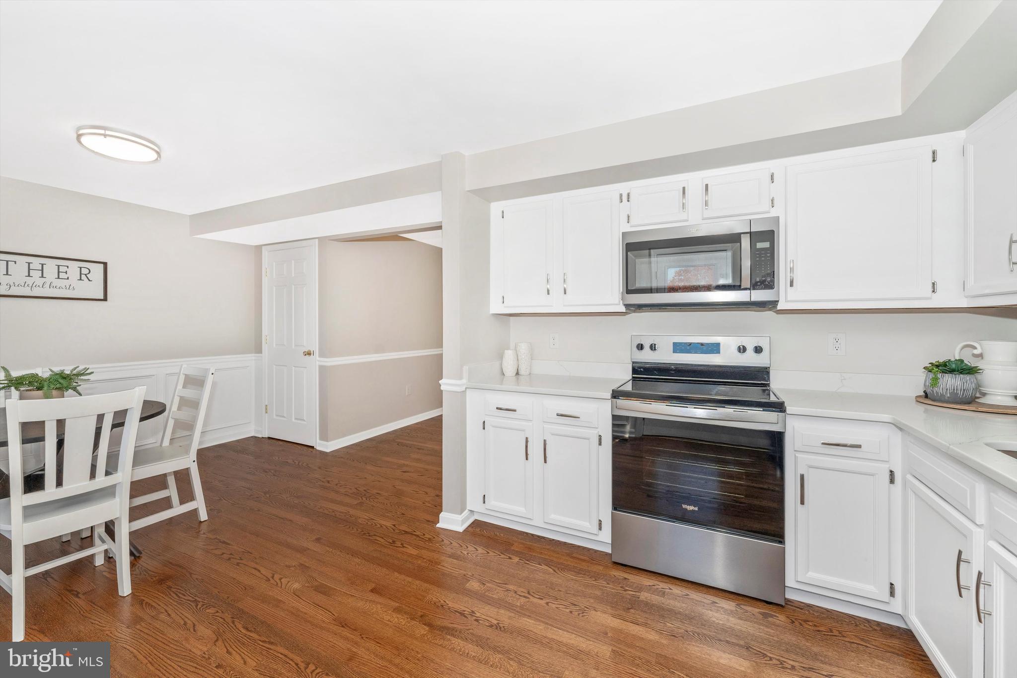 WATERSIDE - Residential