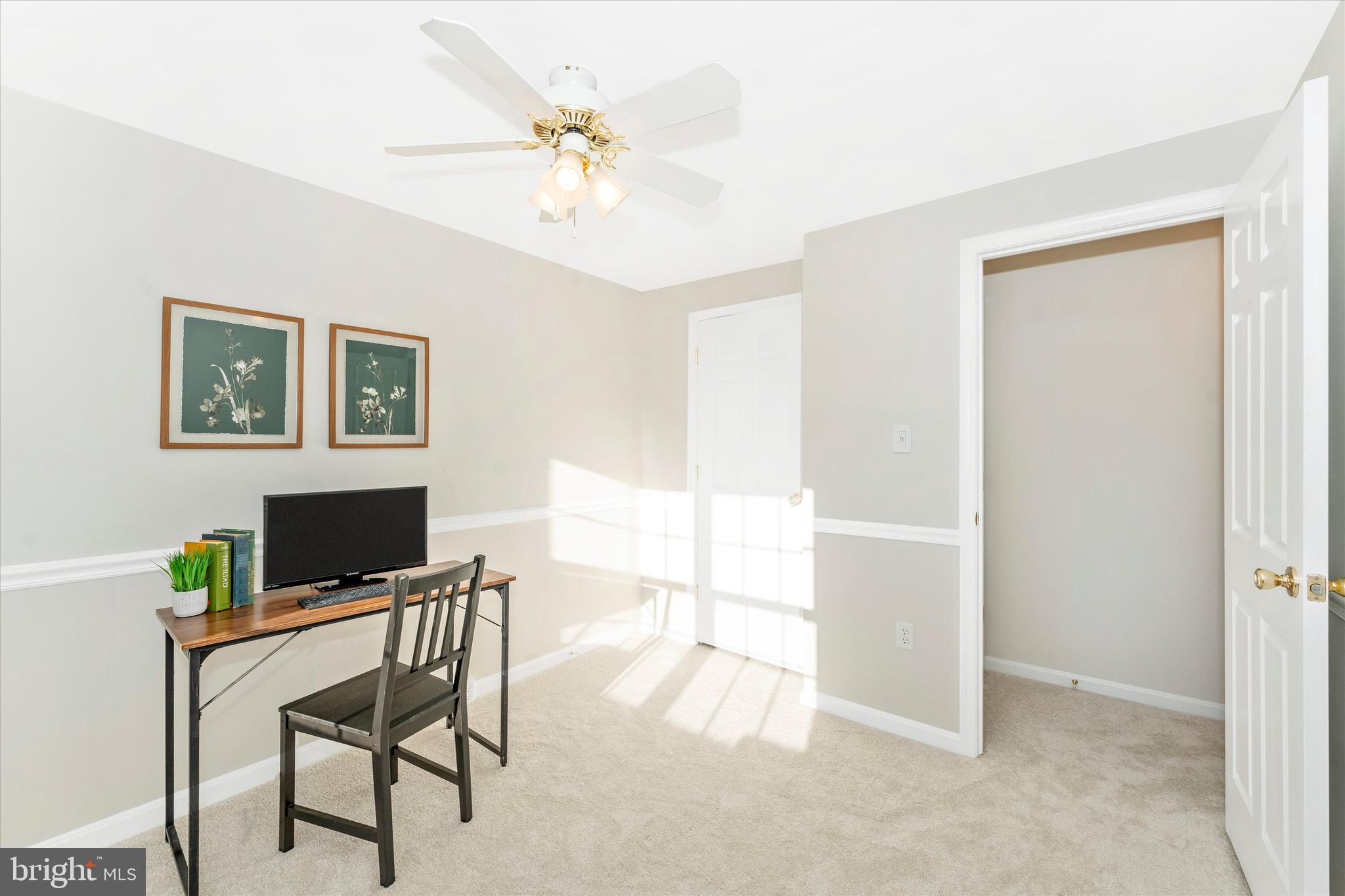 WATERSIDE - Residential