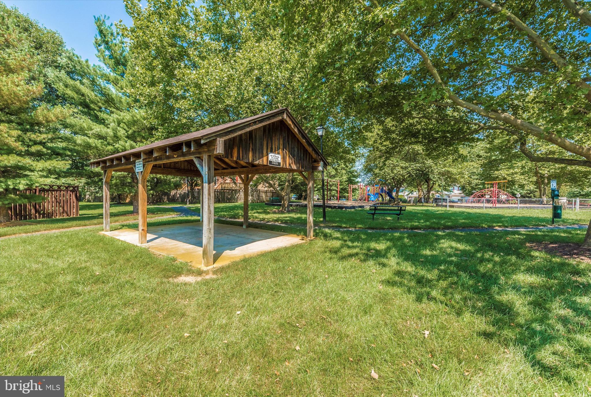 WATERSIDE - Residential