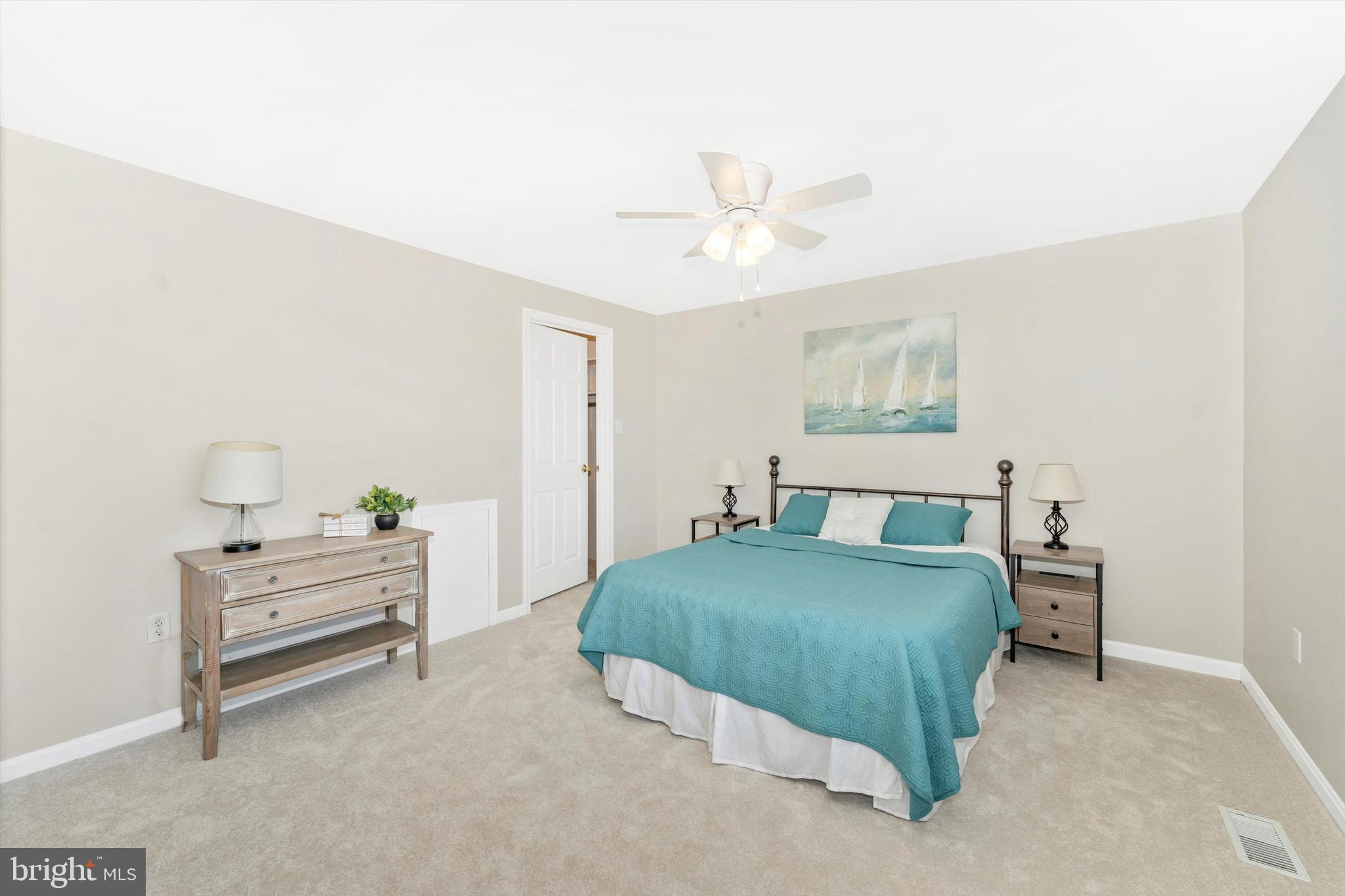 WATERSIDE - Residential