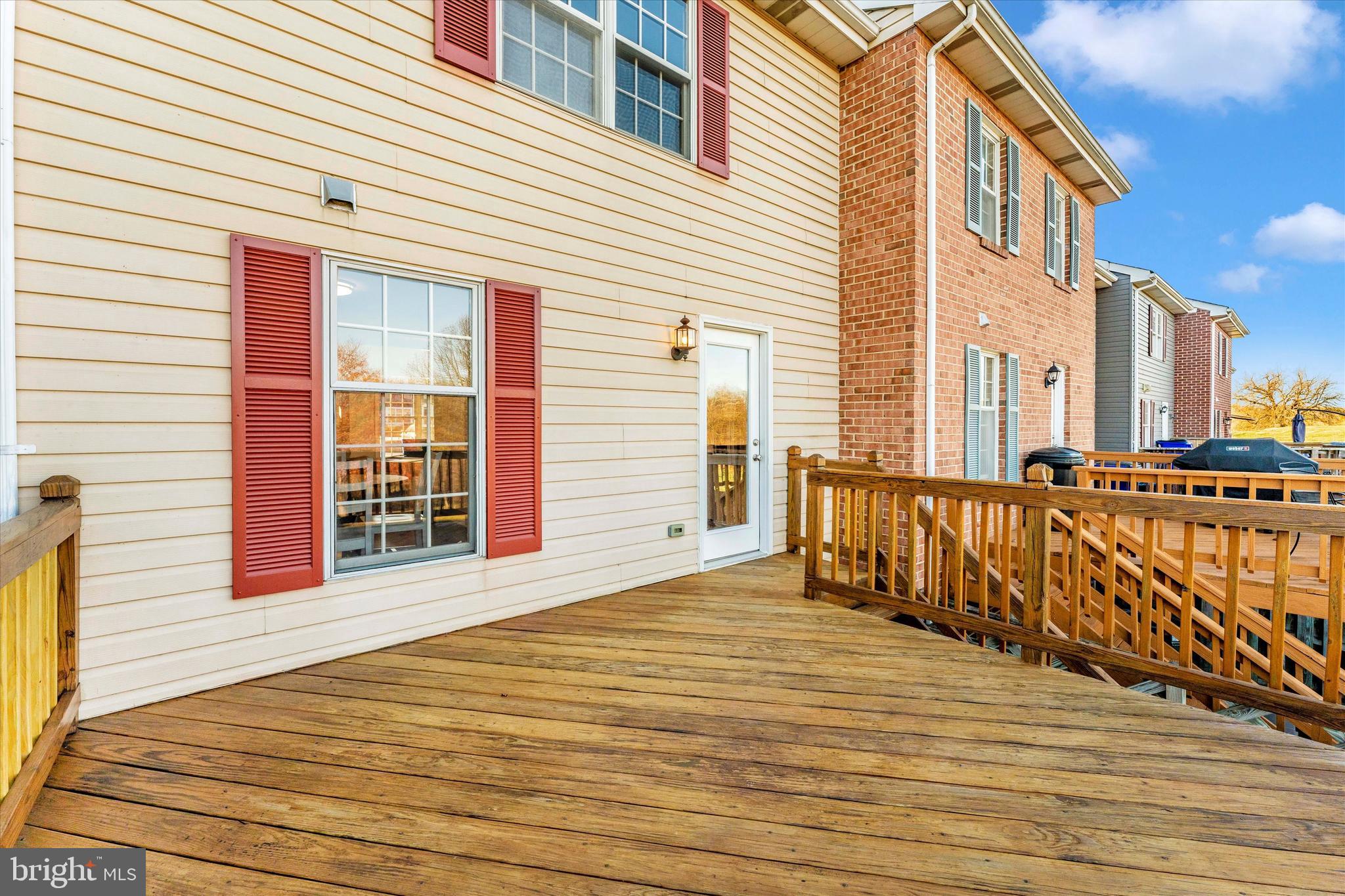 WATERSIDE - Residential