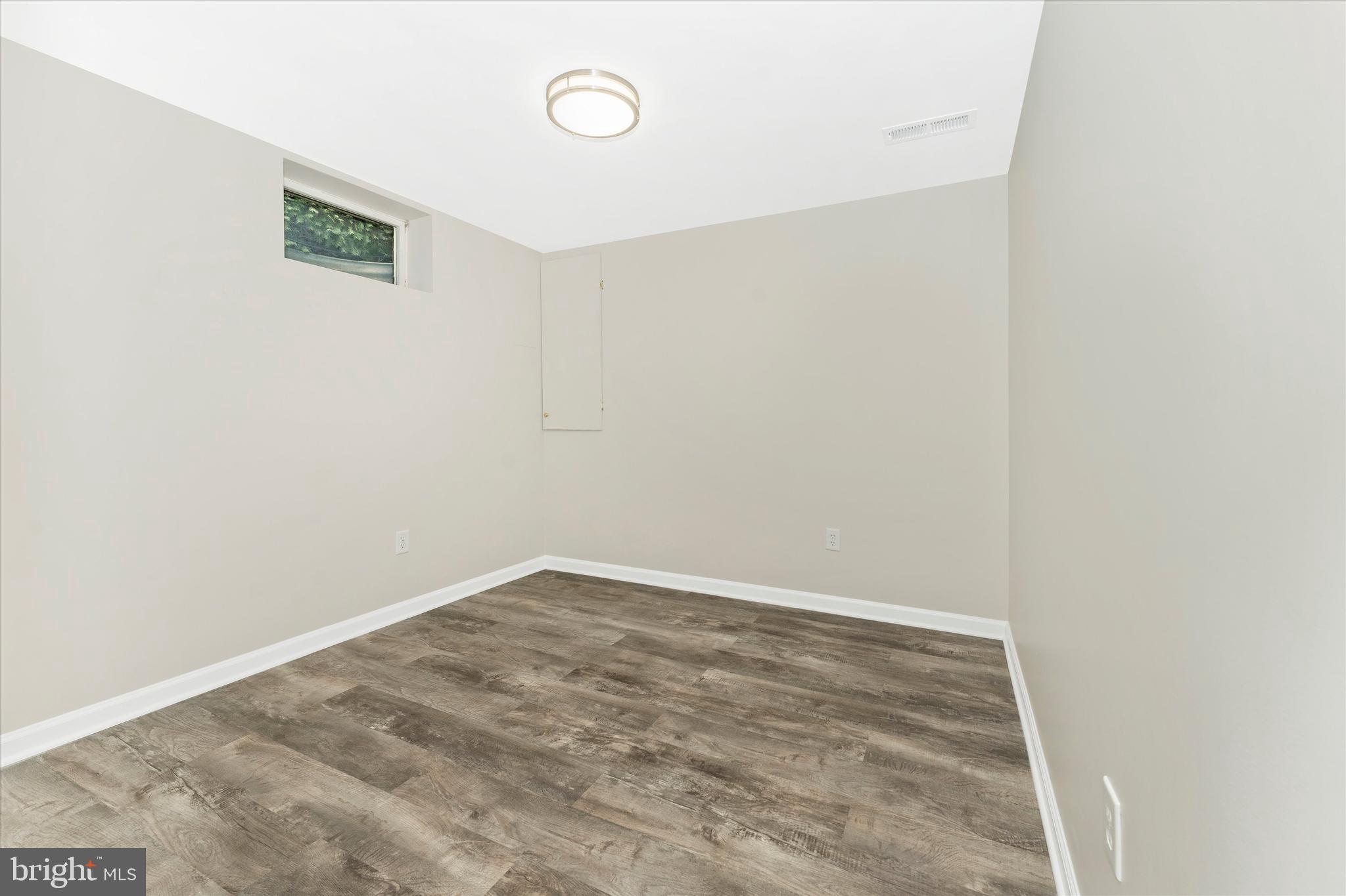 WATERSIDE - Residential