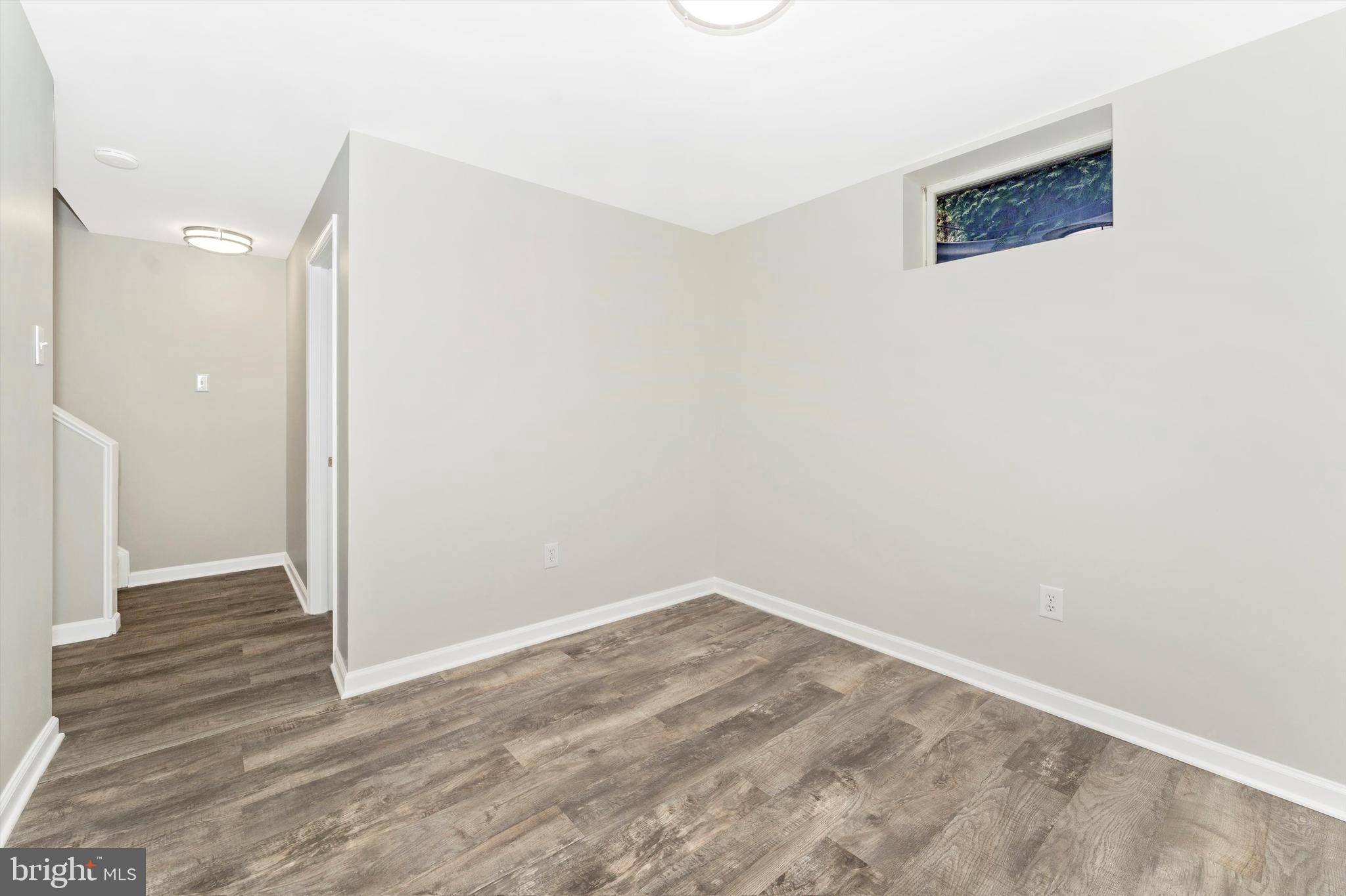 WATERSIDE - Residential