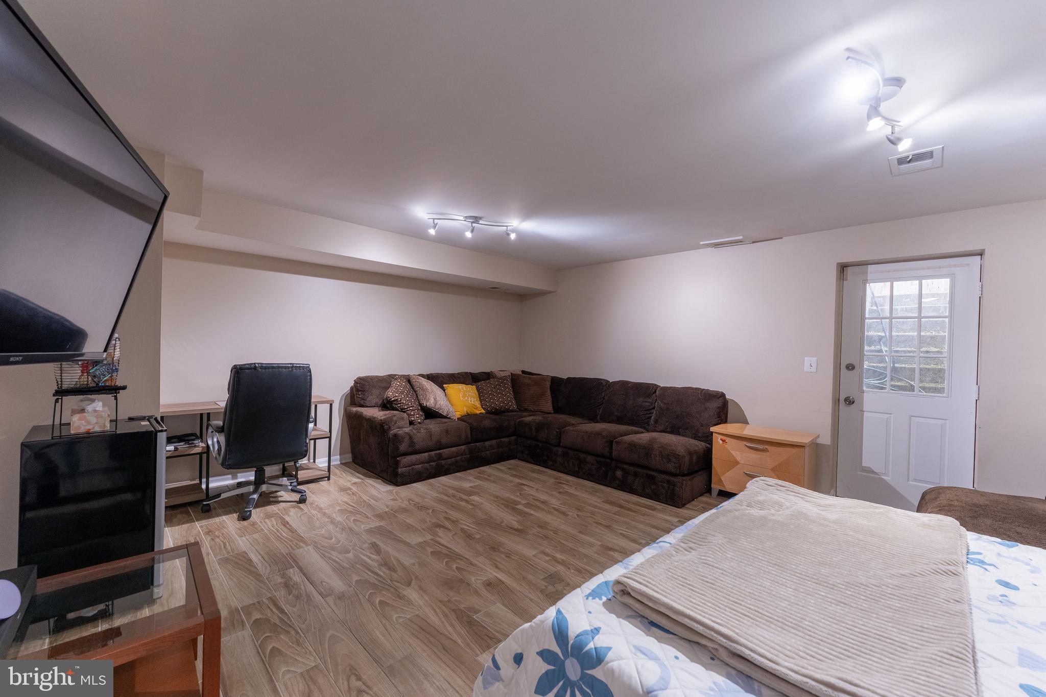 PRINCETON SQUARE PLAT FO - Residential