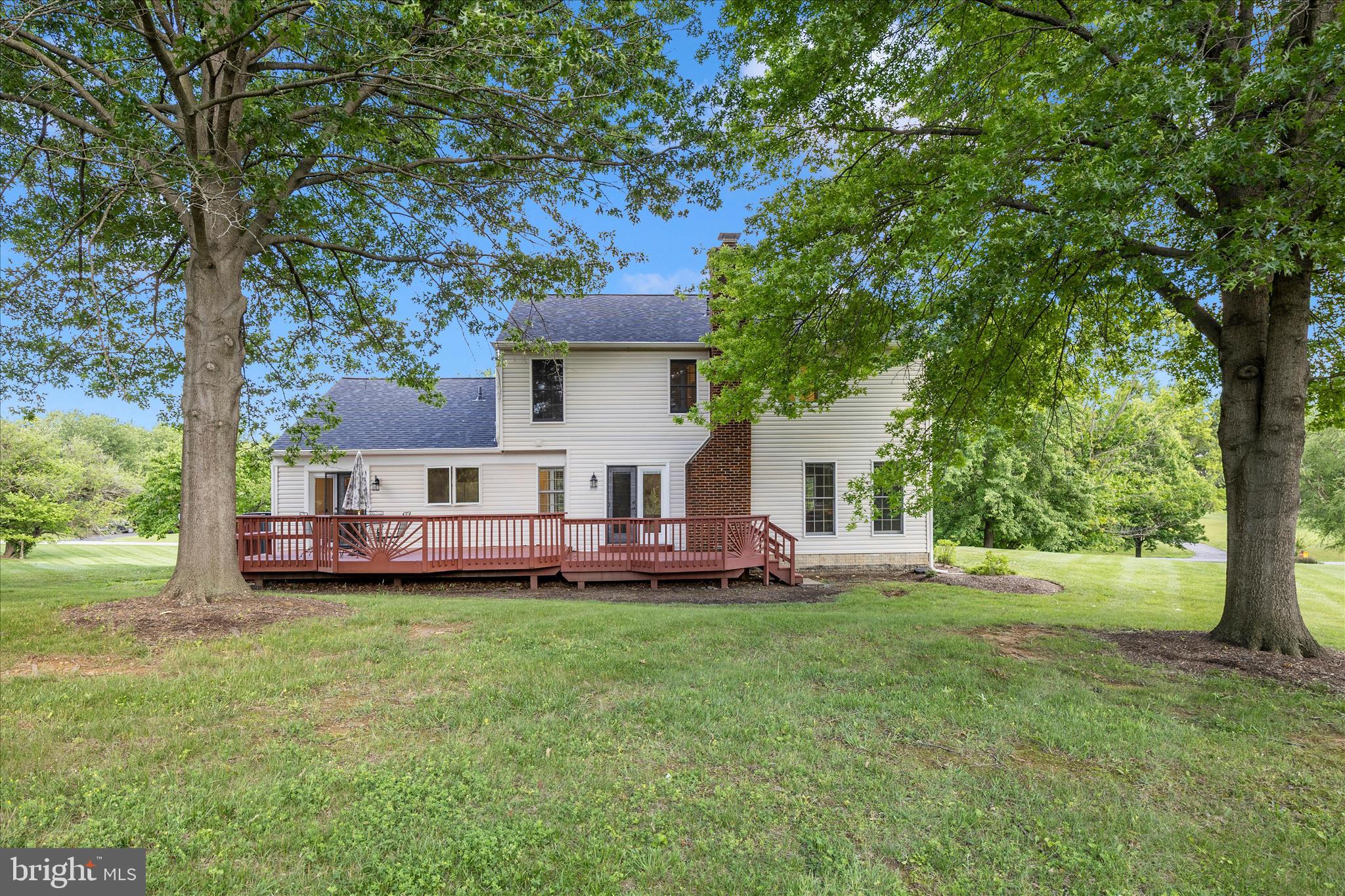 STEEPLE CHASE - Residential