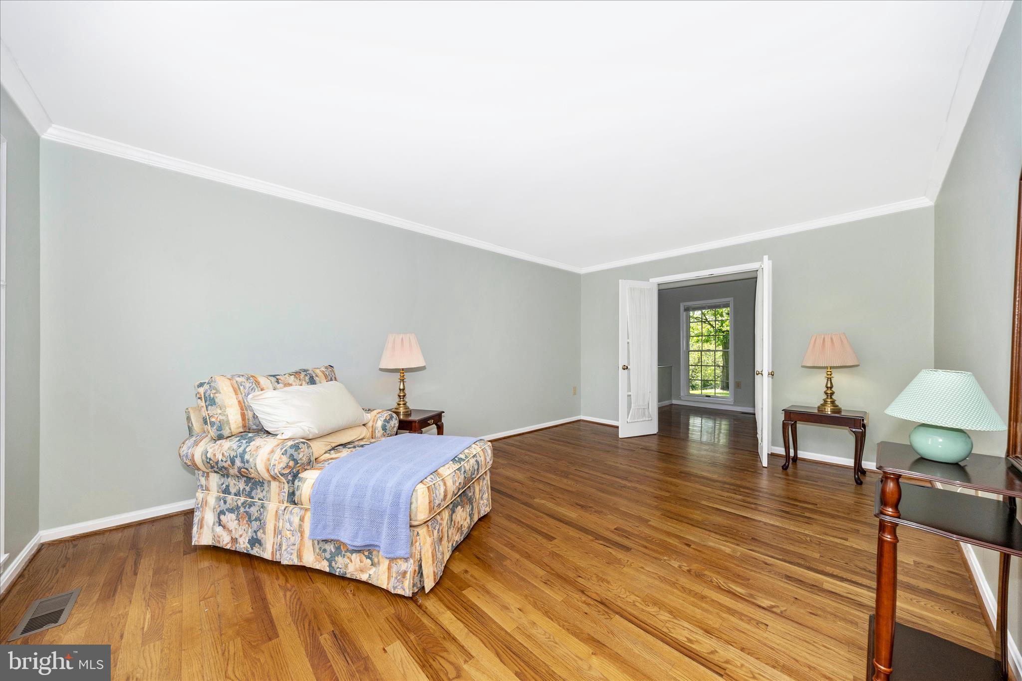 STEEPLE CHASE - Residential