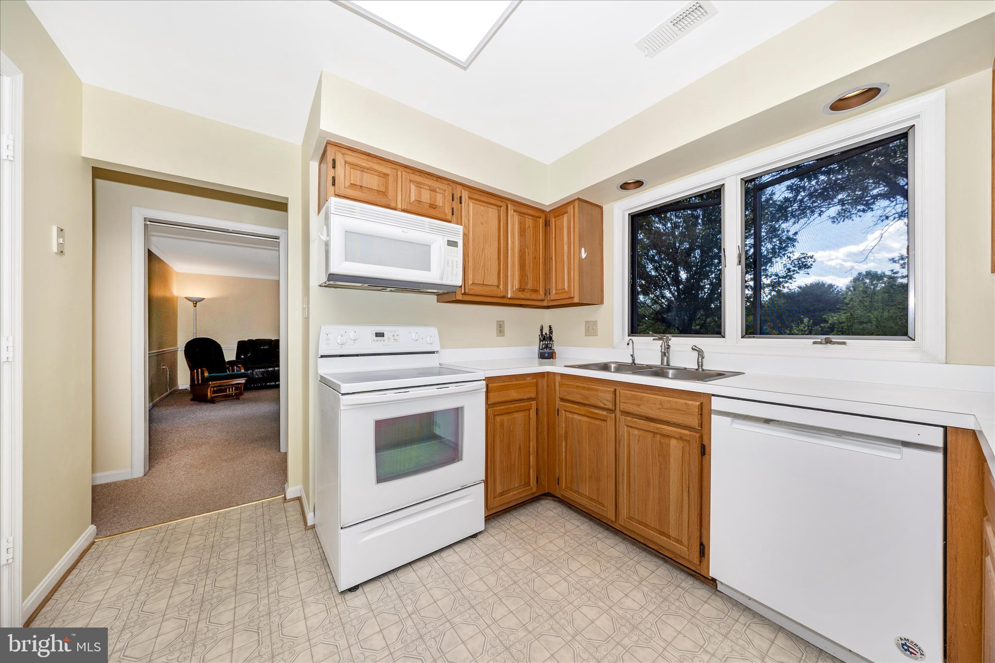 STEEPLE CHASE - Residential