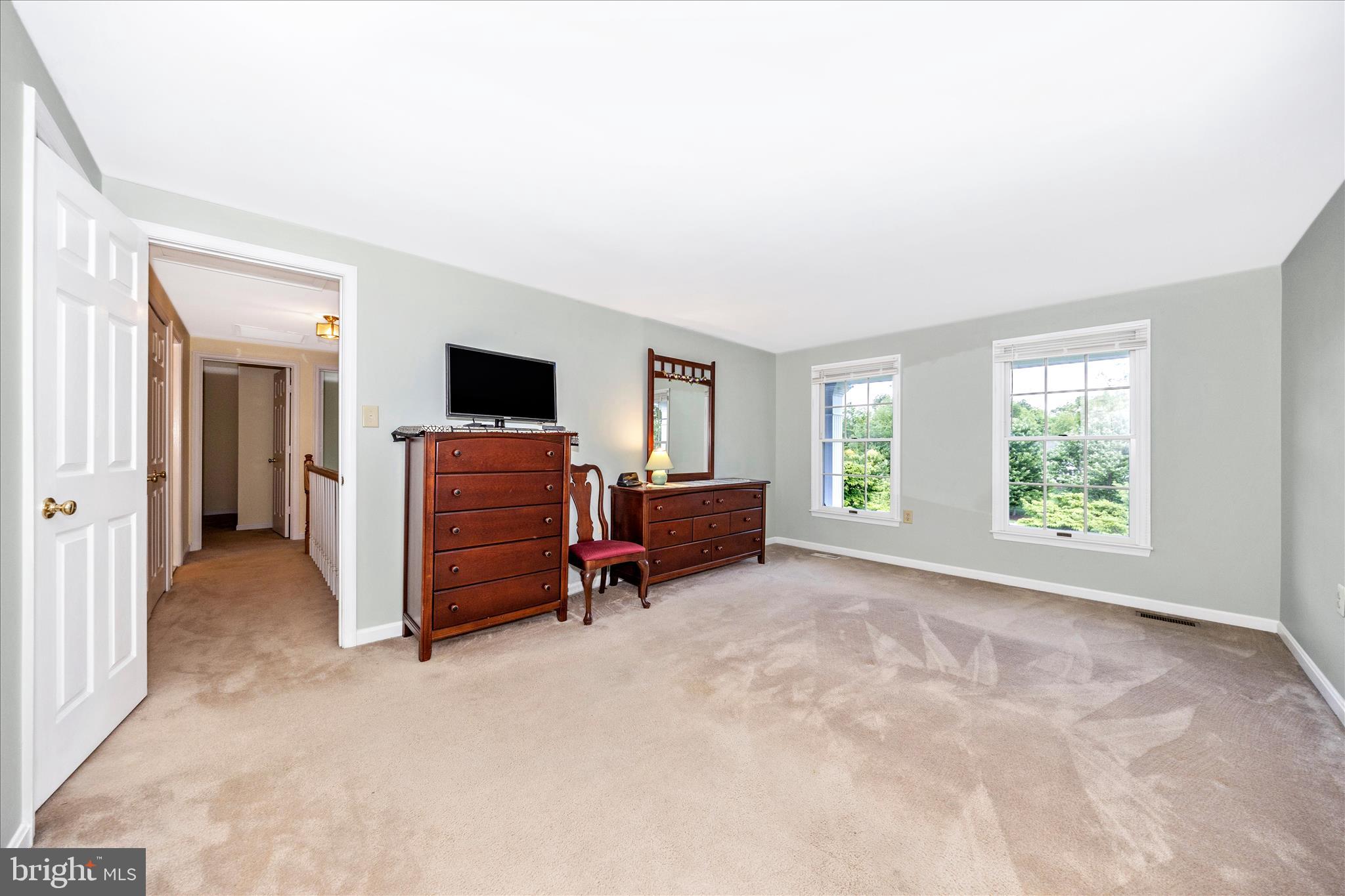 STEEPLE CHASE - Residential