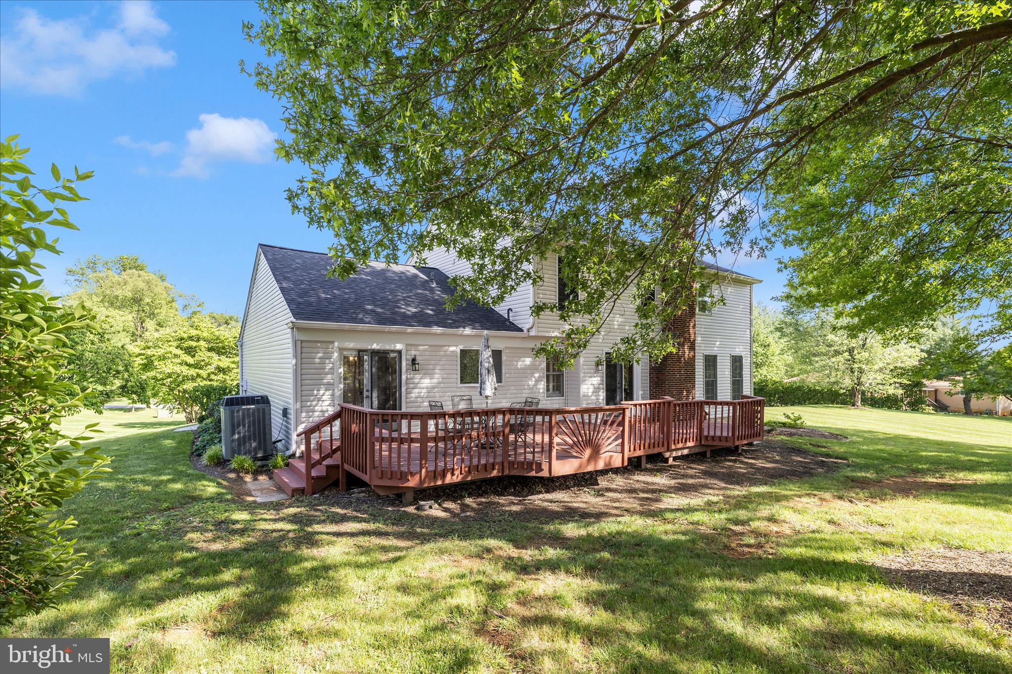 STEEPLE CHASE - Residential
