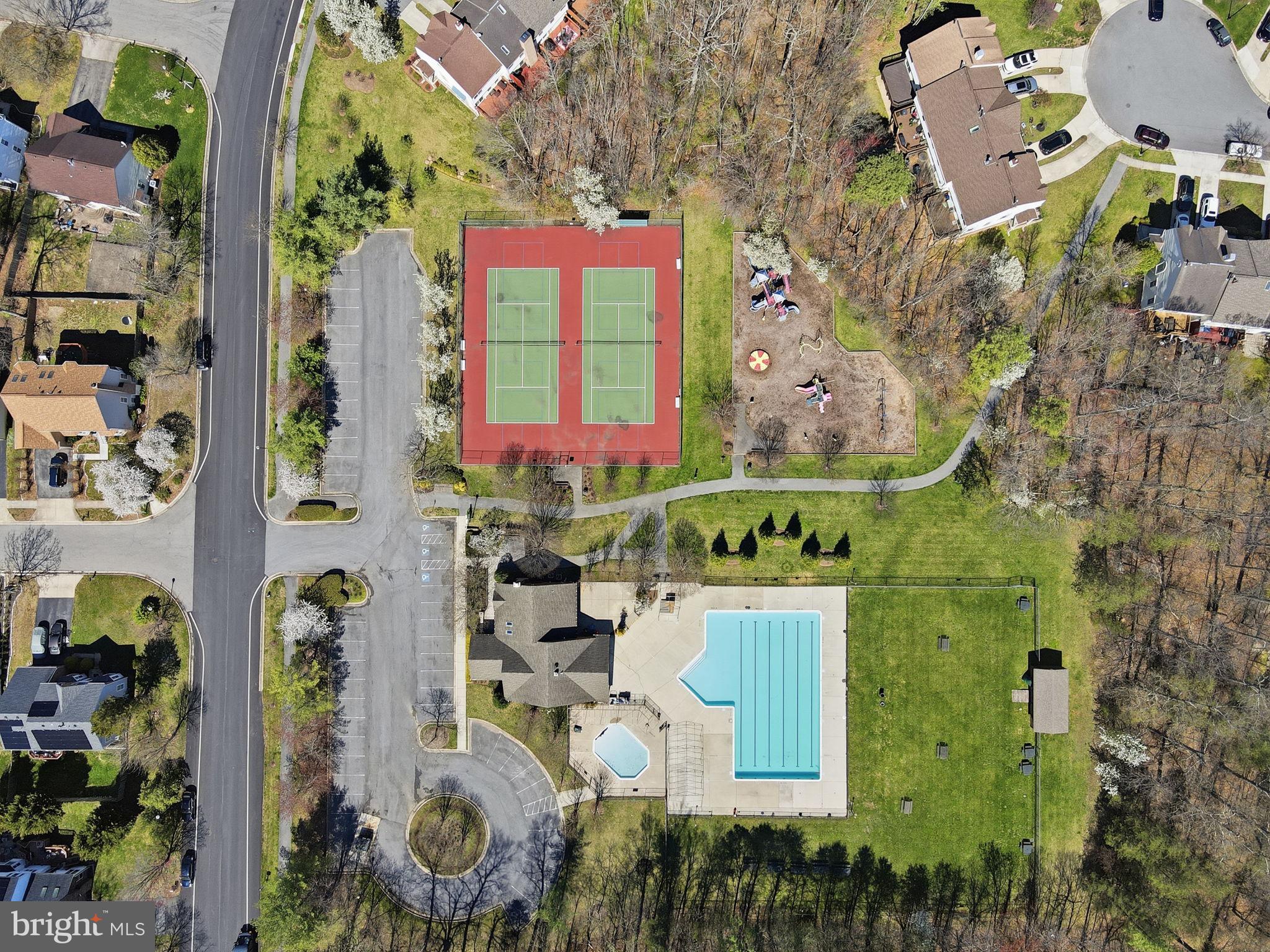 NORTHRIDGE - Residential