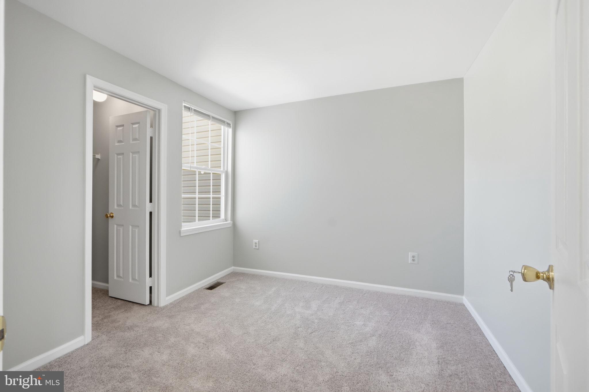 NORTHRIDGE - Residential