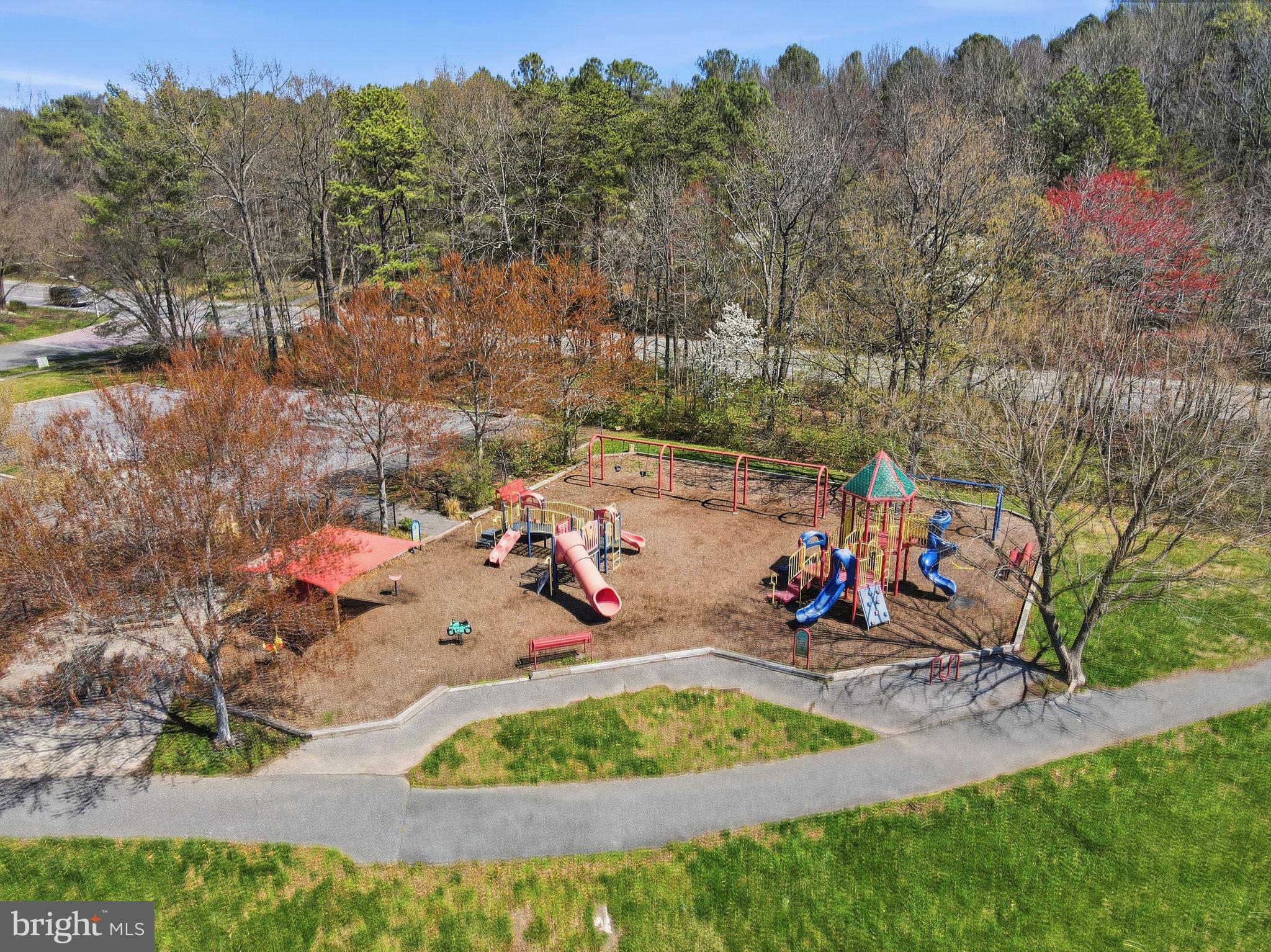 NORTHRIDGE - Residential