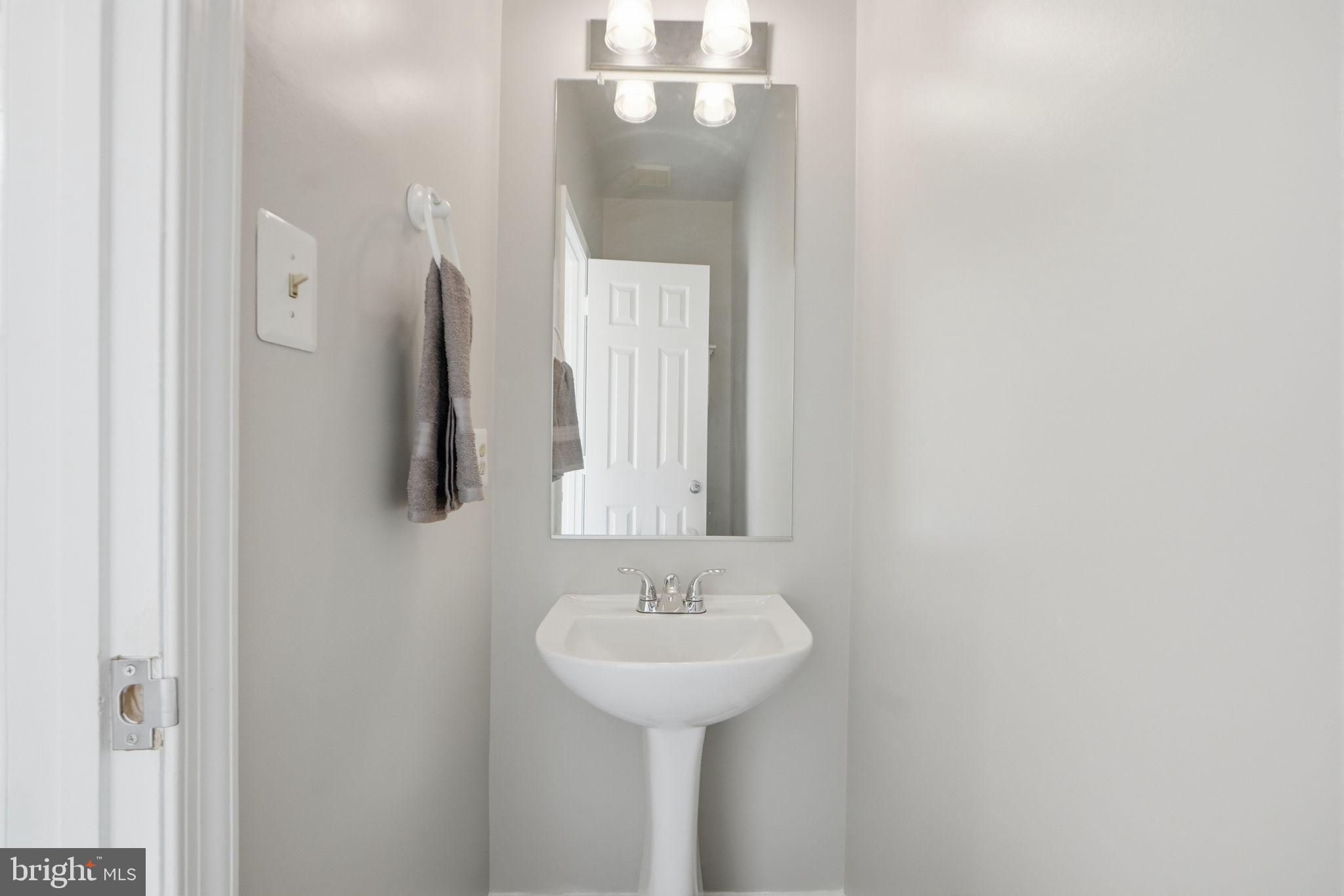 NORTHRIDGE - Residential