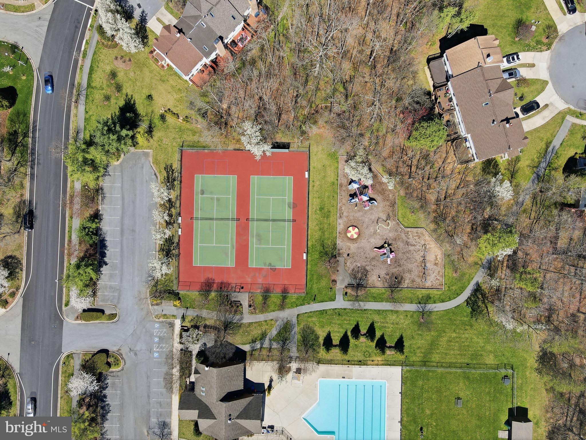 NORTHRIDGE - Residential