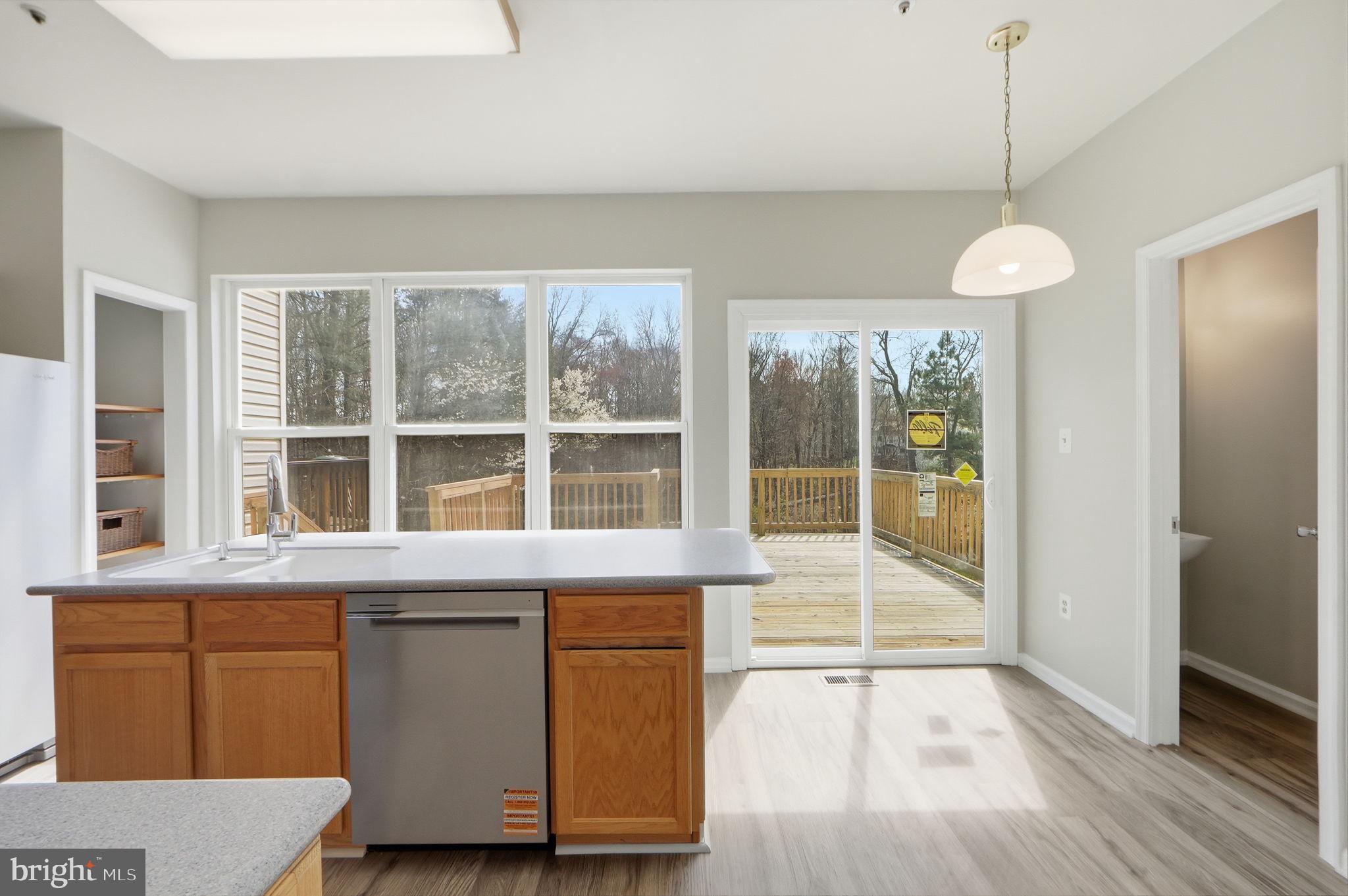 NORTHRIDGE - Residential