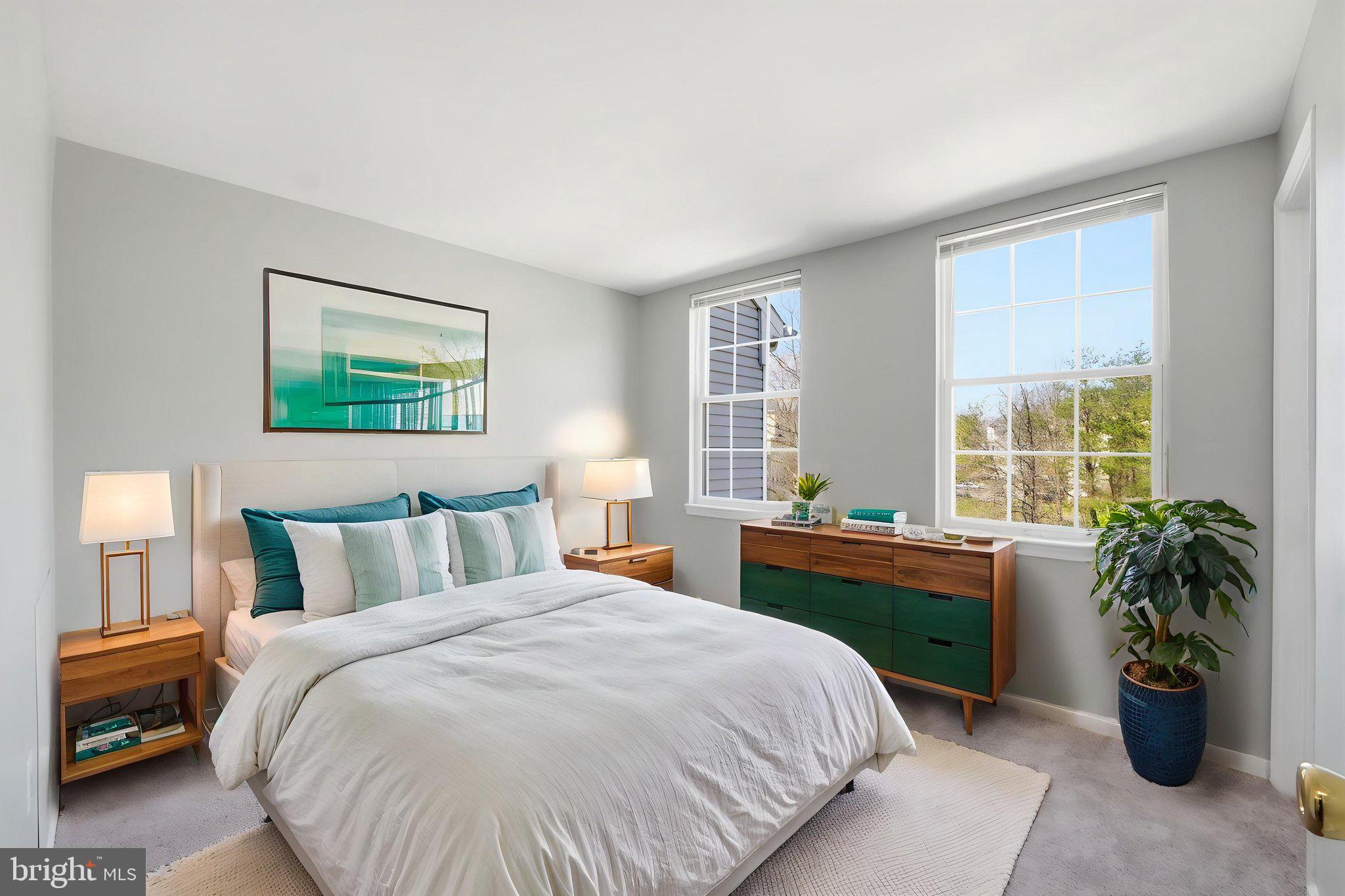 NORTHRIDGE - Residential