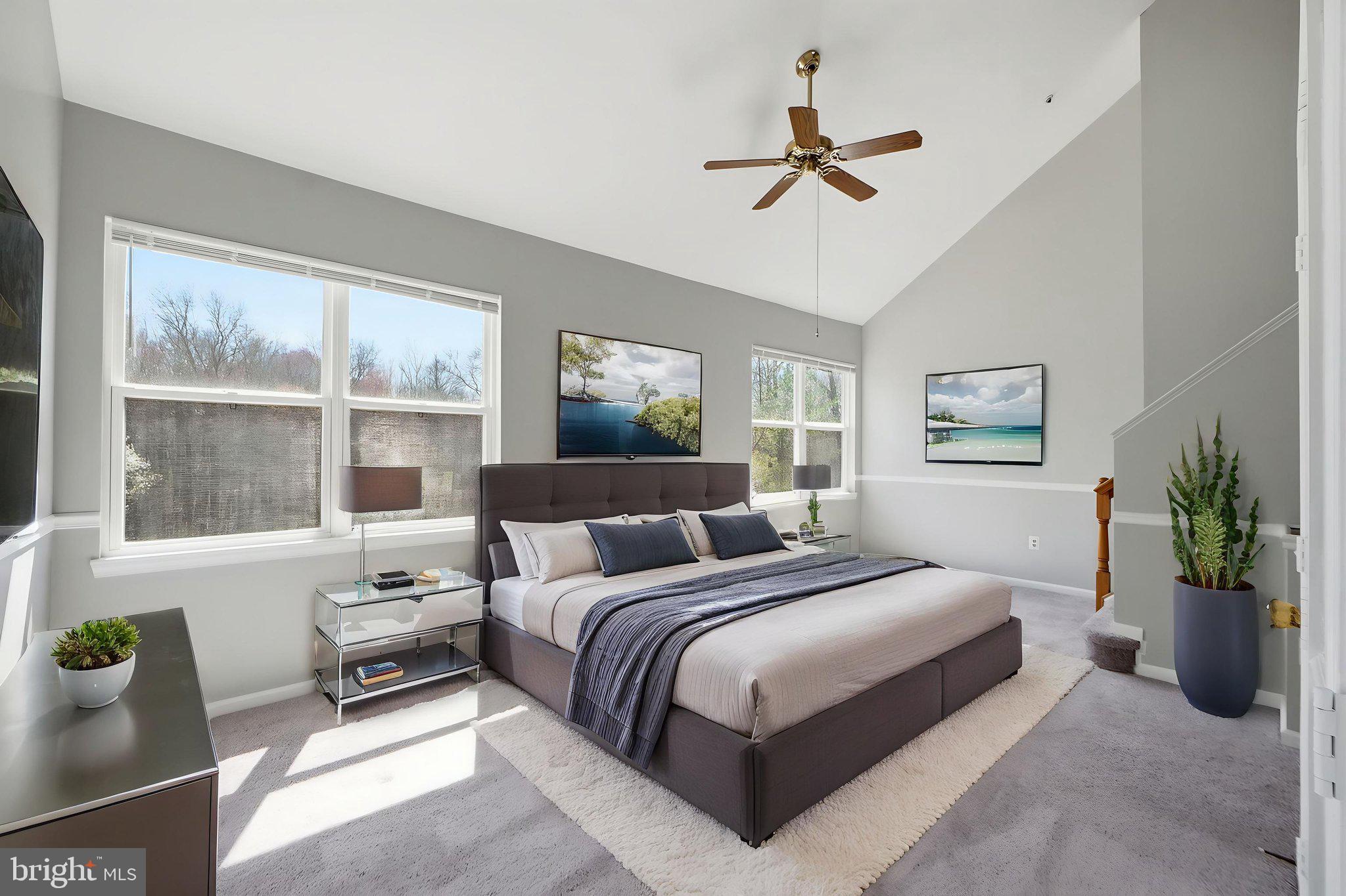 NORTHRIDGE - Residential