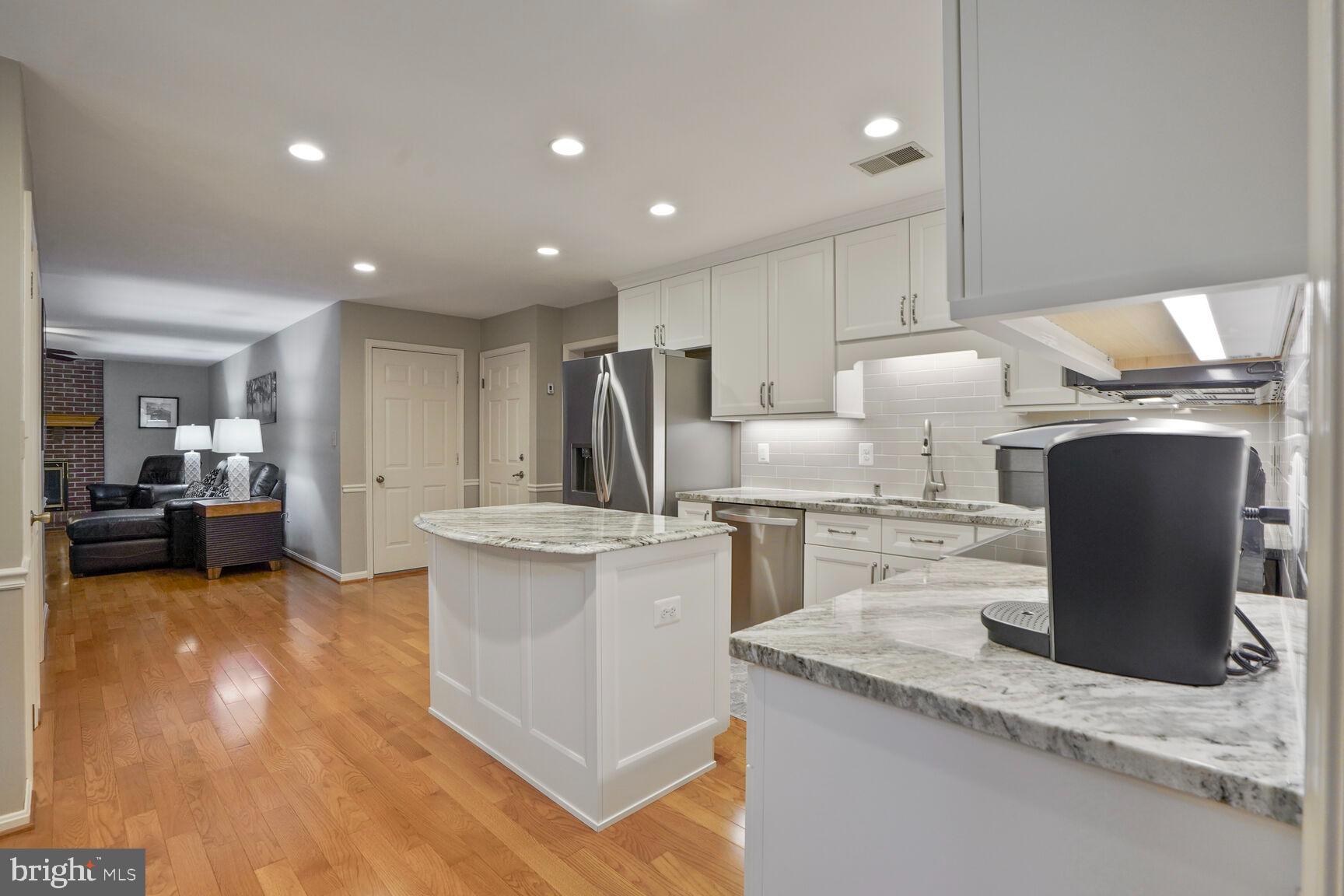 NEWPORT - Residential